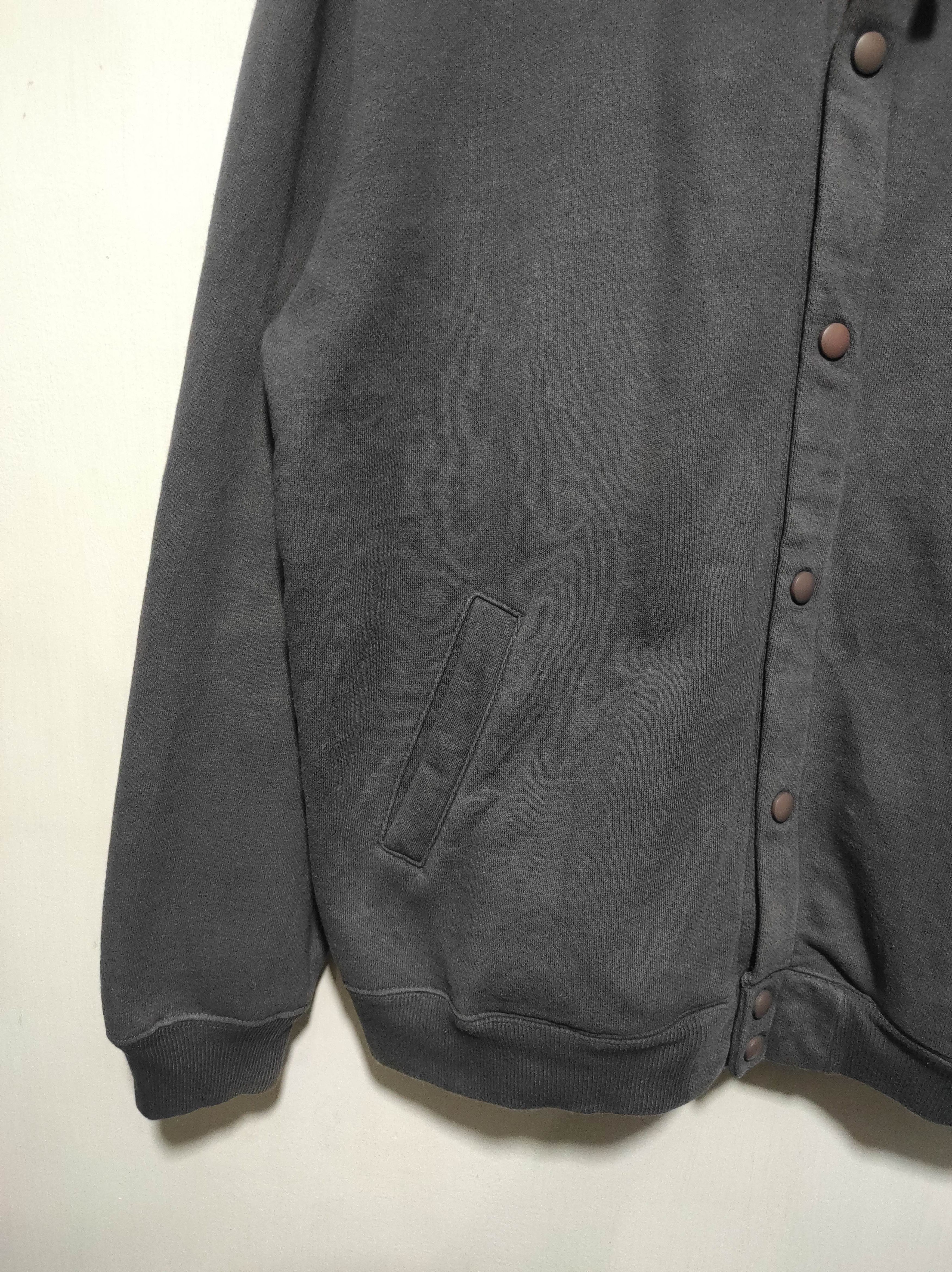 Oshkosh Oshkosh Button Fur Hoodie i6w9 LBG style Size US L / EU 52-54 / 3 - 4 Thumbnail