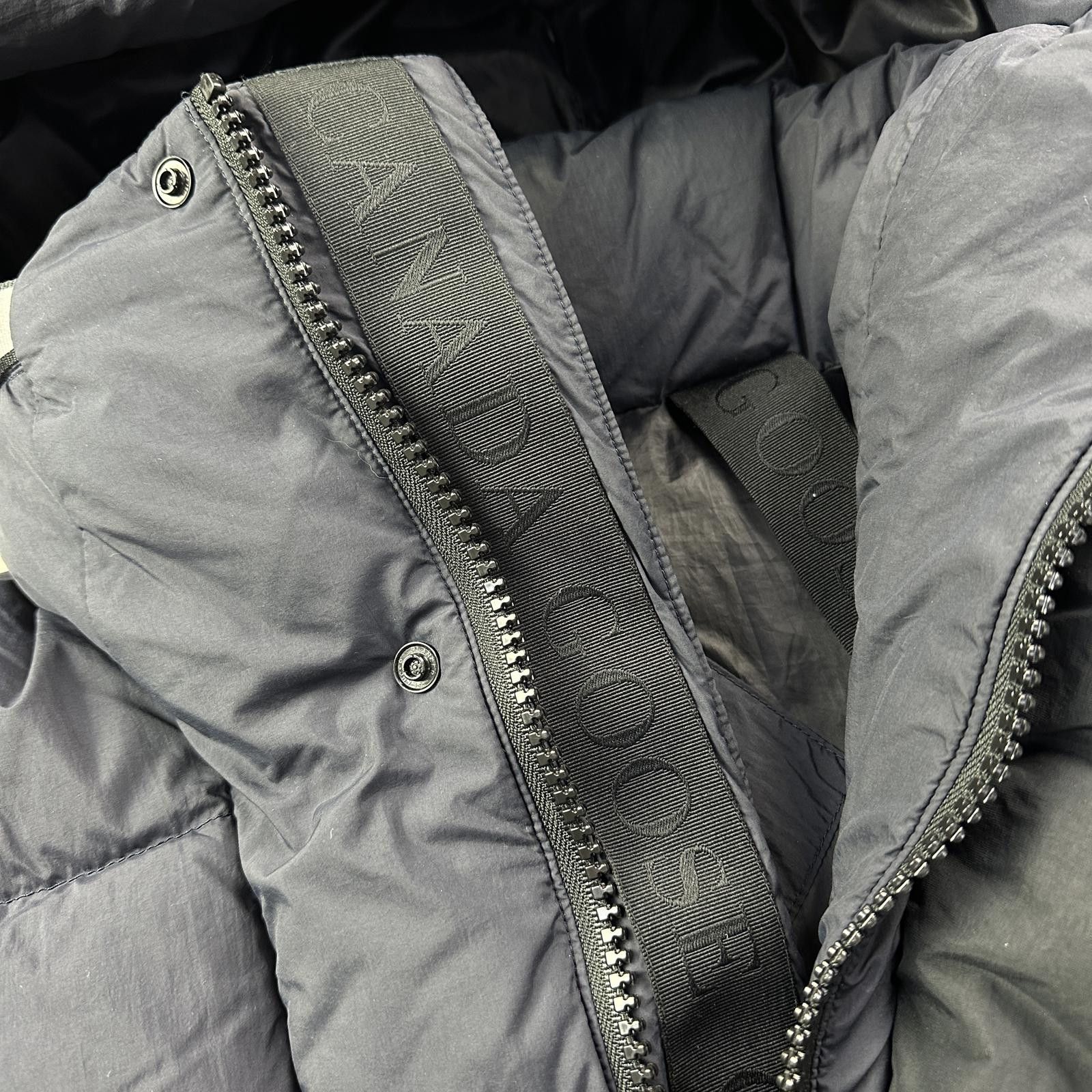 Canada Goose Canada Goose Osborne Size L Size US L / EU 52-54 / 3 - 7 Thumbnail