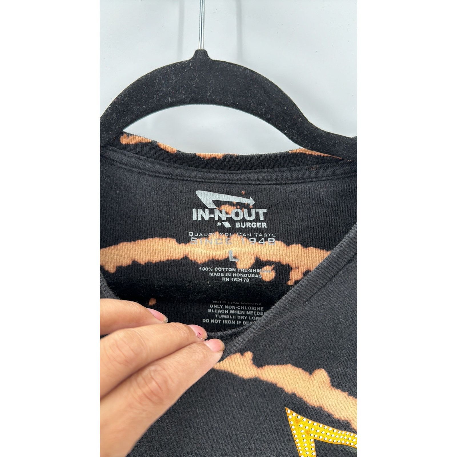 Other In n Out Burger California bleach dyed black T-shirt unisex Size L / US 10 / IT 46 - 4 Thumbnail