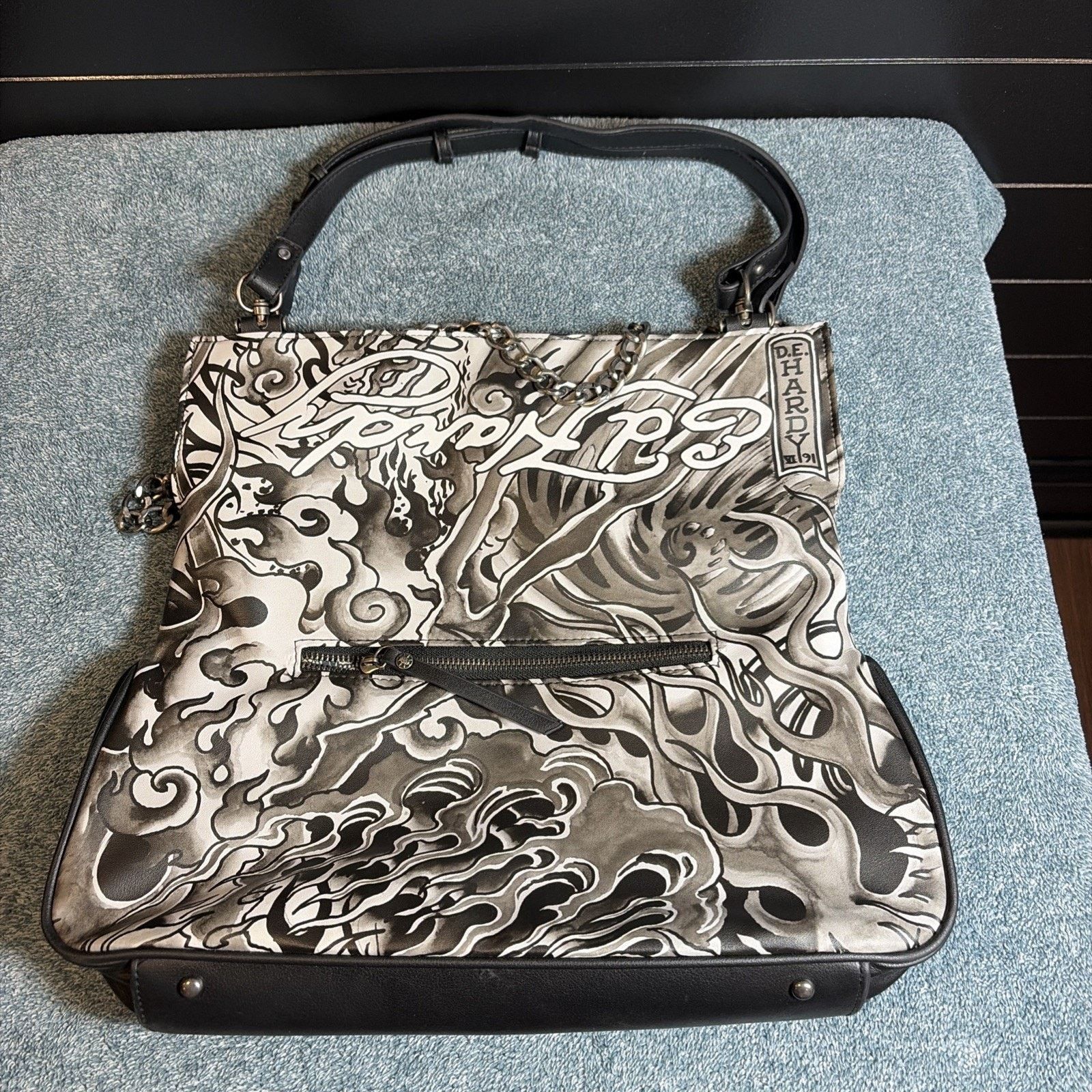 Ed Hardy ED HARDY TATTOO EAGLE LARGE FAUX LEATHER TOTE BAG 14”x15”x5” Size ONE SIZE - 11 Thumbnail