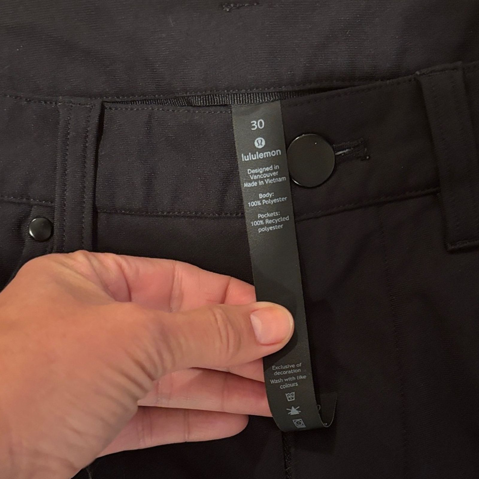 Lululemon Lululemon Athletica Men’s 30L Black Chinos Size US 30 / EU 46 - 2 Thumbnail