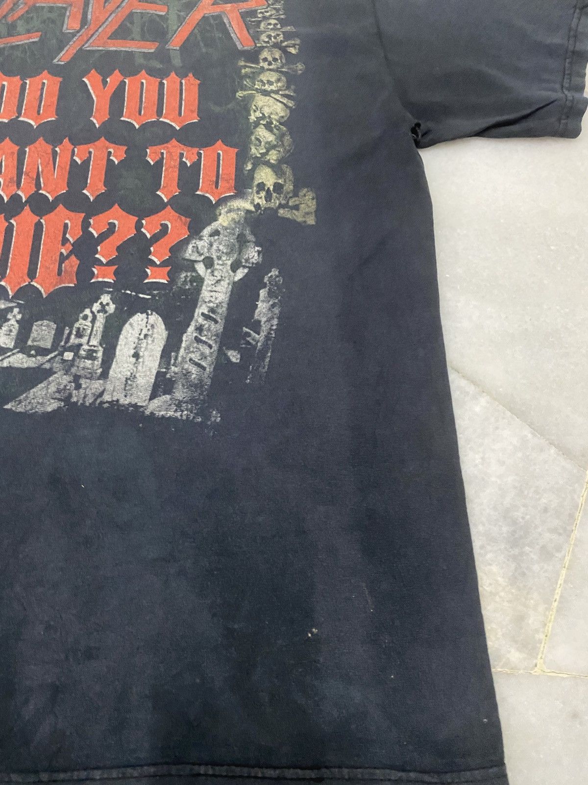 Band Tees Perfectly trashed Vintage Slayer band tee Size US M / EU 48-50 / 2 - 13 Thumbnail