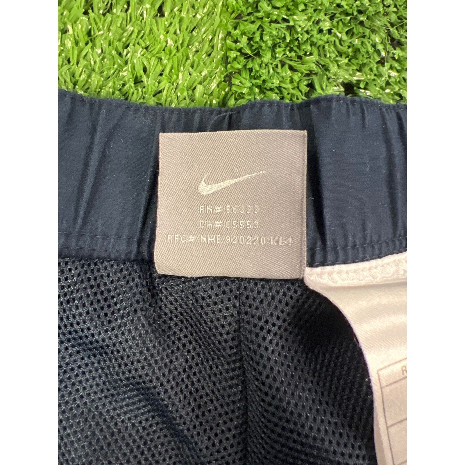 Nike Vintage Nike Mens Track Joggers Blue Baggy Windbreaker XL Size US 34 / EU 50 - 8 Thumbnail