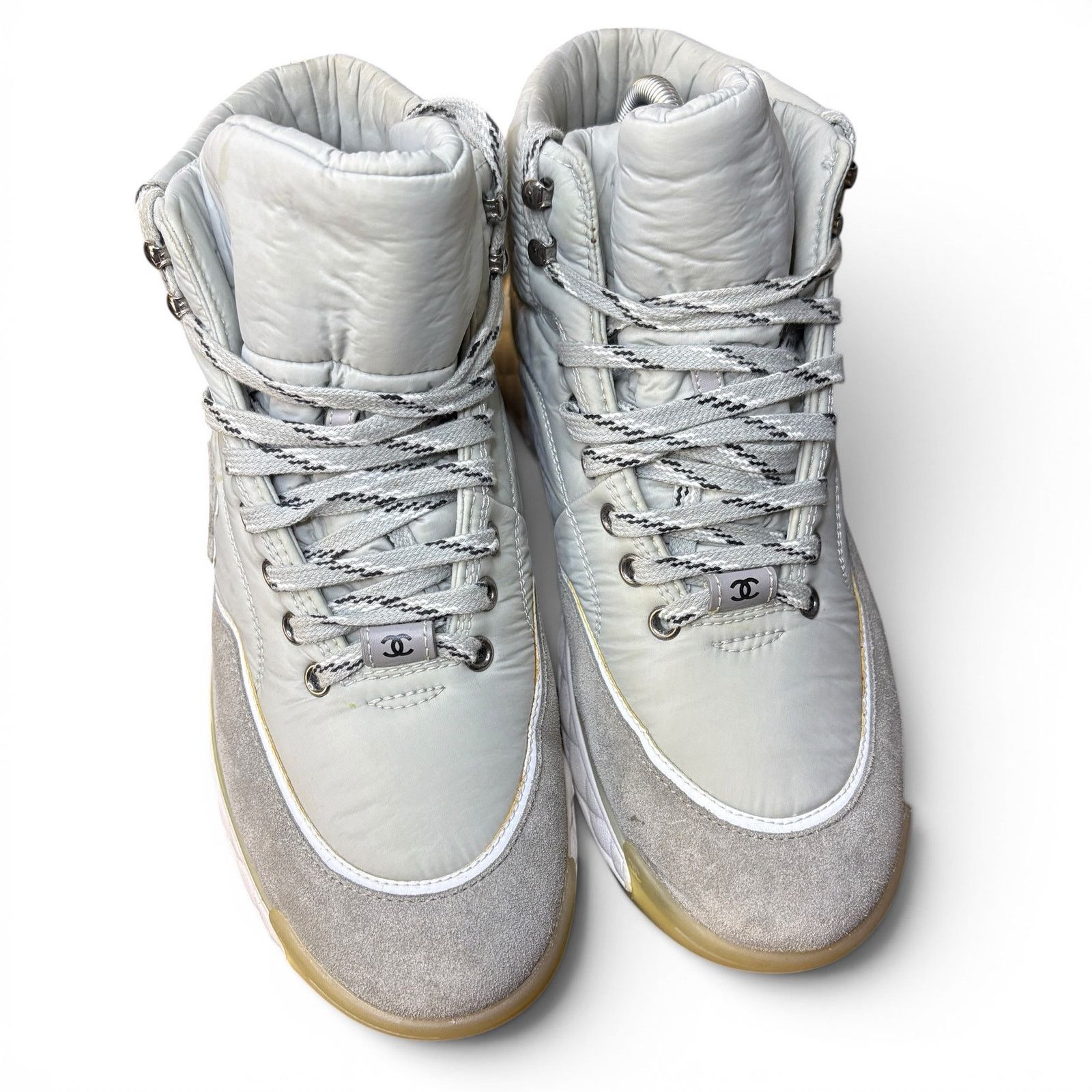 Chanel Chanel Grey White Quilted CC Logo Lace High Top Sneaker | 42 Size US 9 / EU 42 - 5 Thumbnail