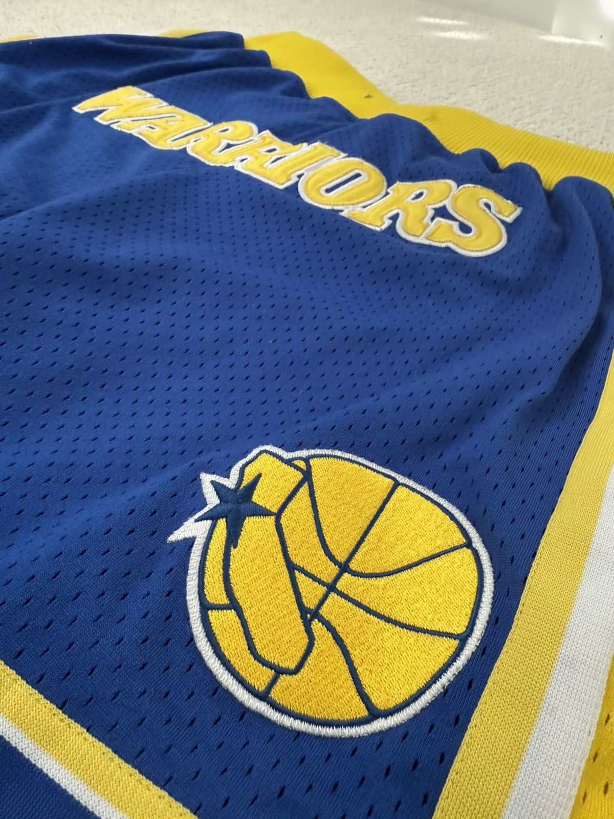 Just Don RARE Vintage Just Don Golden State Warriors Shorts Size US 34 / EU 50 - 4 Thumbnail