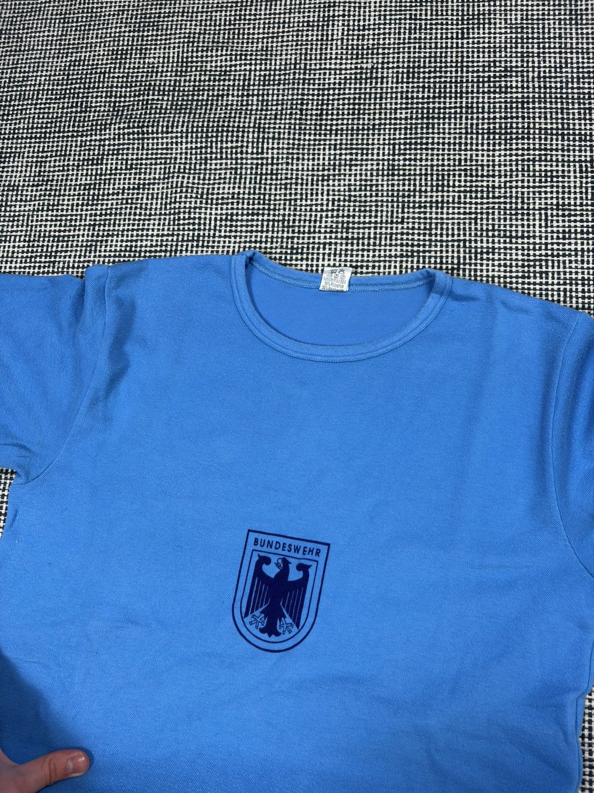 Vintage 80s vintage bundeswehr army training shirt kanye style Size US L / EU 52-54 / 3 - 3 Thumbnail
