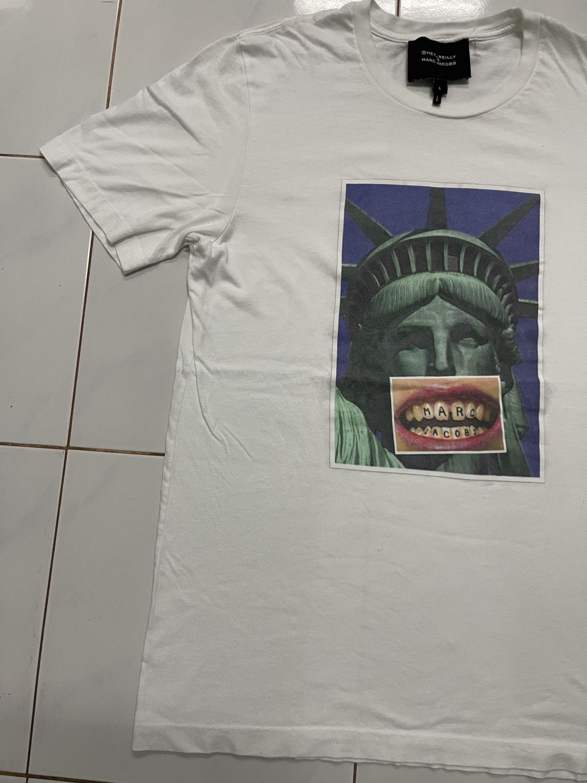 Liberty × Marc Jacobs 2000s MARC JACOBS X HEY-REILLY ART LIBERTY TSHIRT RARE Size US L / EU 52-54 / 3 - 4 Thumbnail