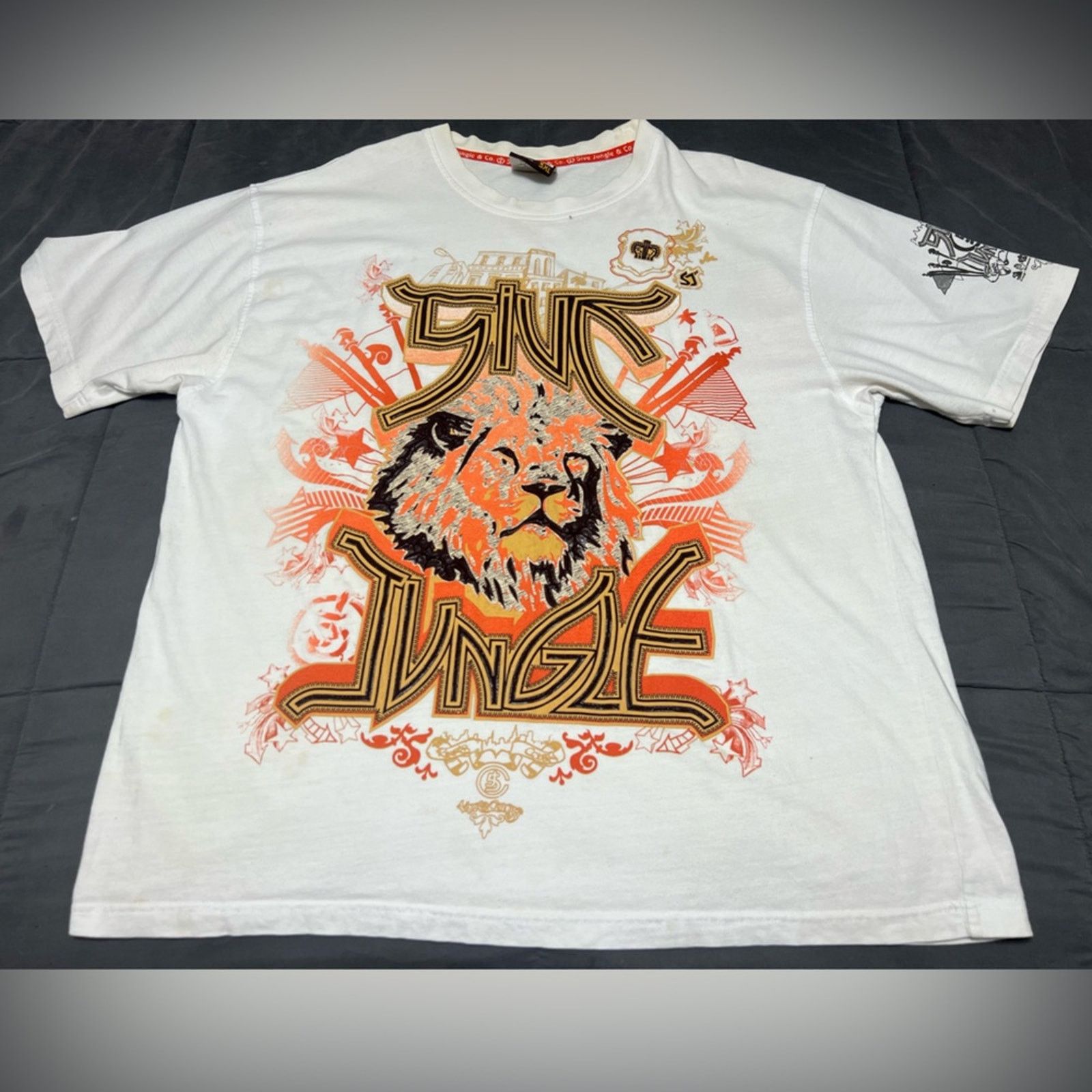 Jungles Vintage Y2K 5ive Jungle Embossed White Lion Shirt SIZE 3XL Size US XXL / EU 58 / 5 - 1 Thumbnail