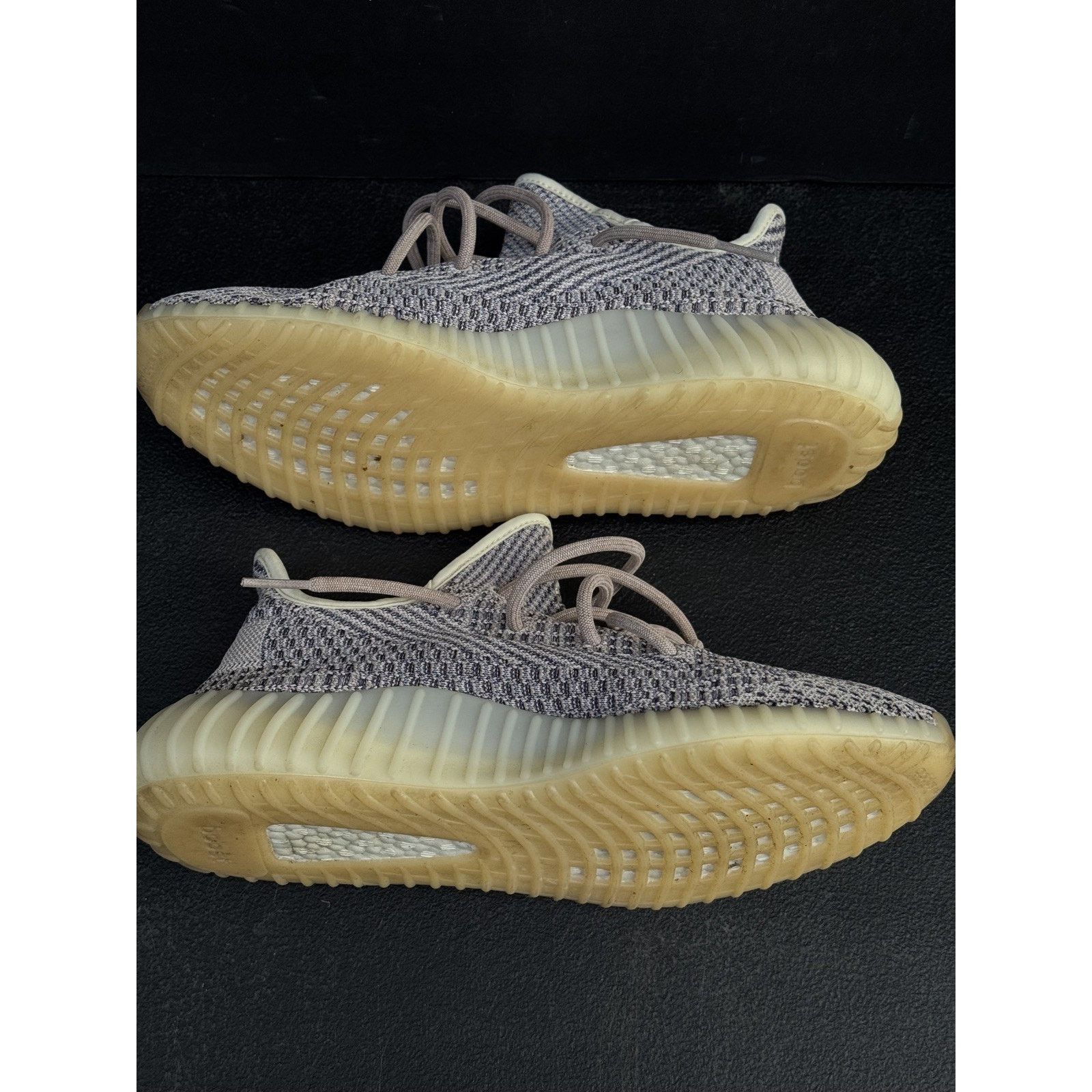 Adidas Adidas Yeezy Boost 350 V2 Ash Pearl Mens Size 10.5 ( No Box) Size US 10 / EU 43 - 2 Thumbnail