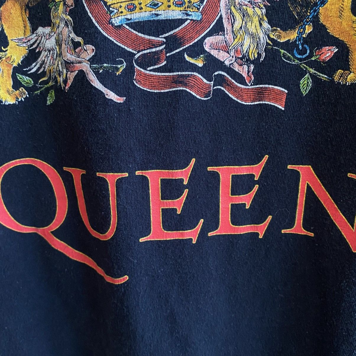 Band Tees Vintage Queen 2013 Big logo graphic band tee Size US M / EU 48-50 / 2 - 4 Thumbnail