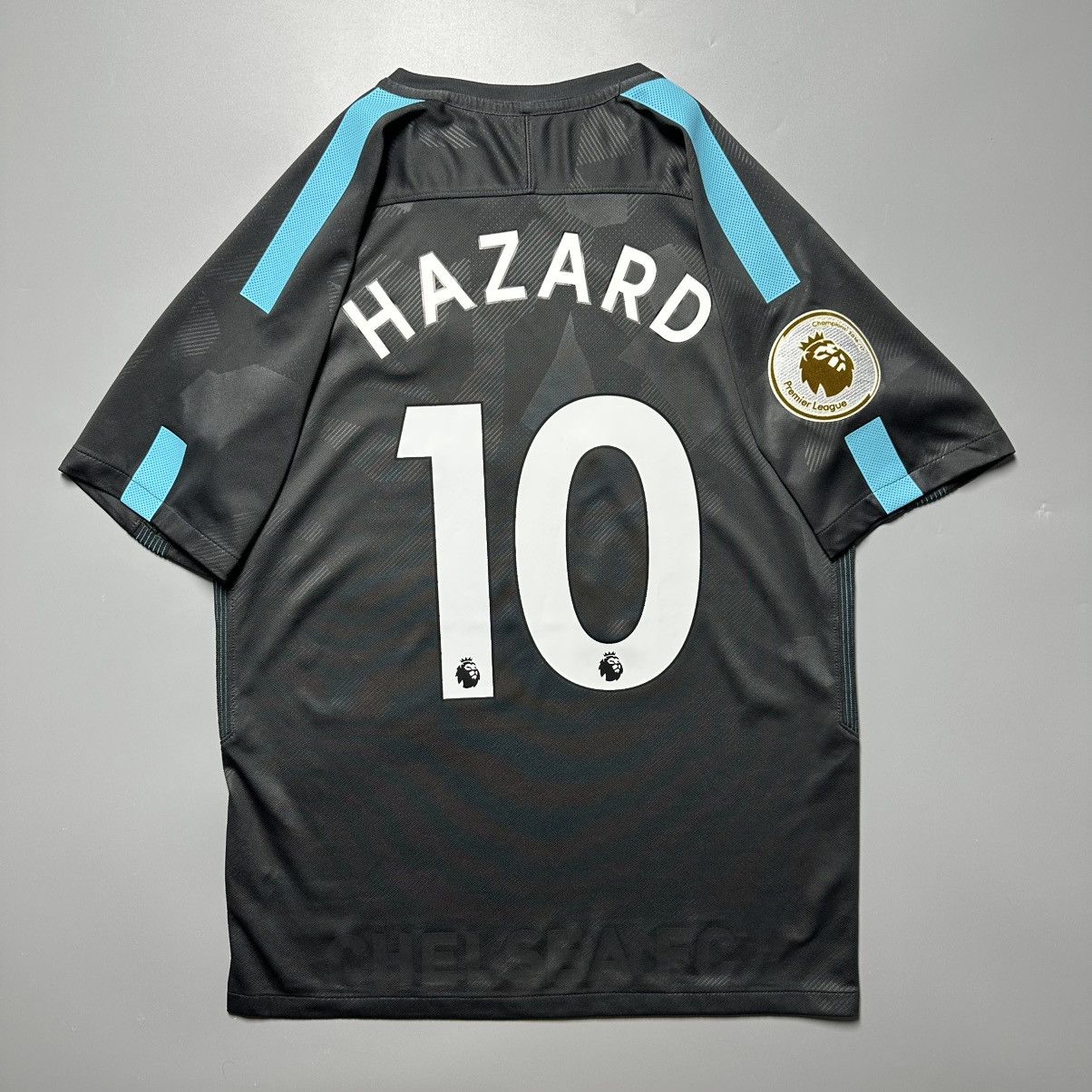 Vintage CHELSEA NIKE 2017/2018 FOOTBALL THIRD JERSEY #10 EDEN HAZARD Size US M / EU 48-50 / 2 - 1 Thumbnail