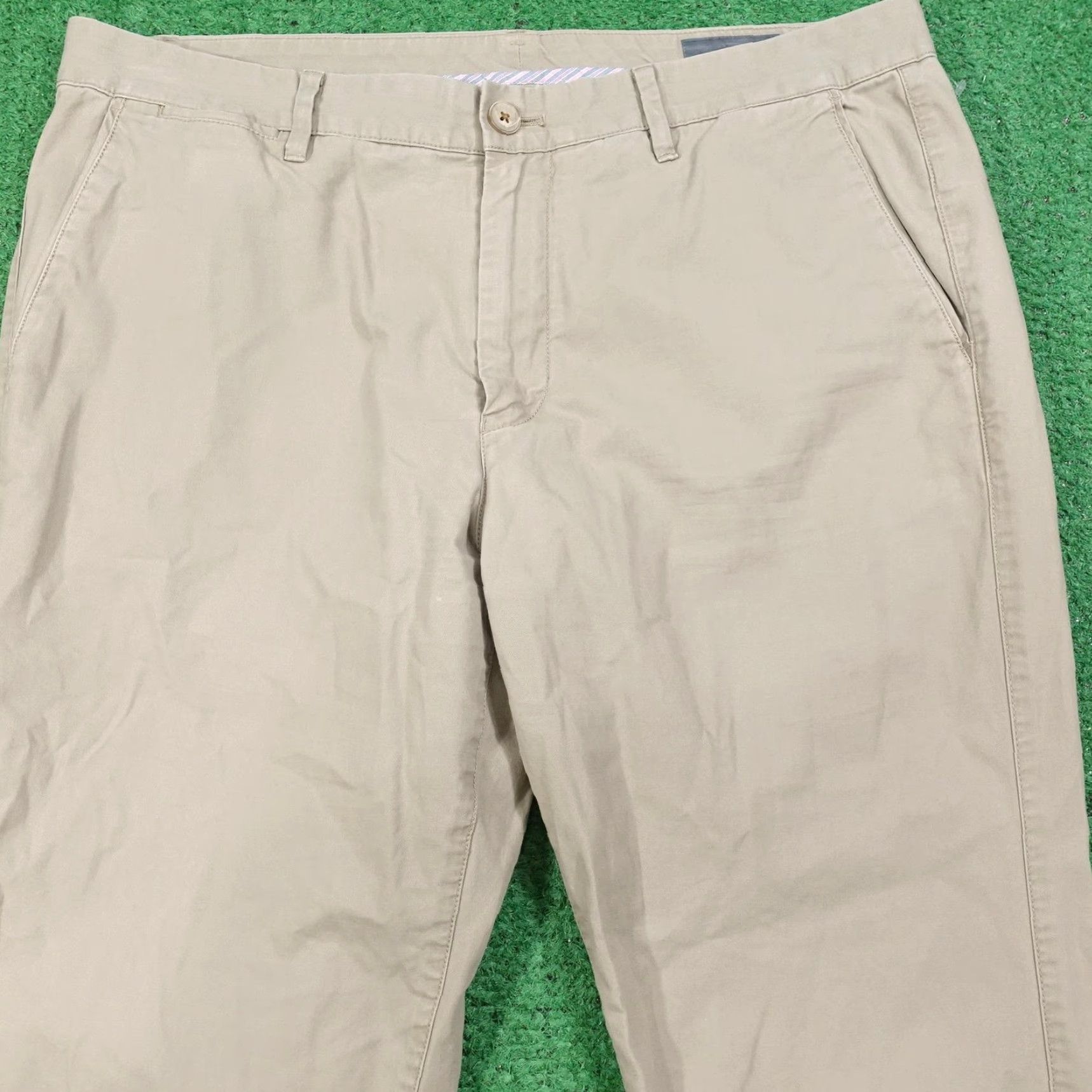 Bonobos VINTAGE? Wait—No. Bonobos Chino Pants Mens 35x32 Khaki Flat Front Straight Cotton Casual Pants Mens Beige 36 Waist 32 Inseam Size US 35 - 2 Thumbnail