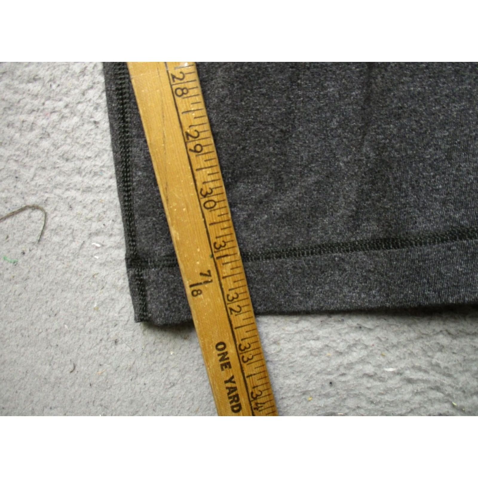 Lululemon Lululemon Pants Mens M Gray Wide-Leg Sweatpants Elastic Waist Pockets Yoga Athleticwear Size US 31 - 7 Thumbnail