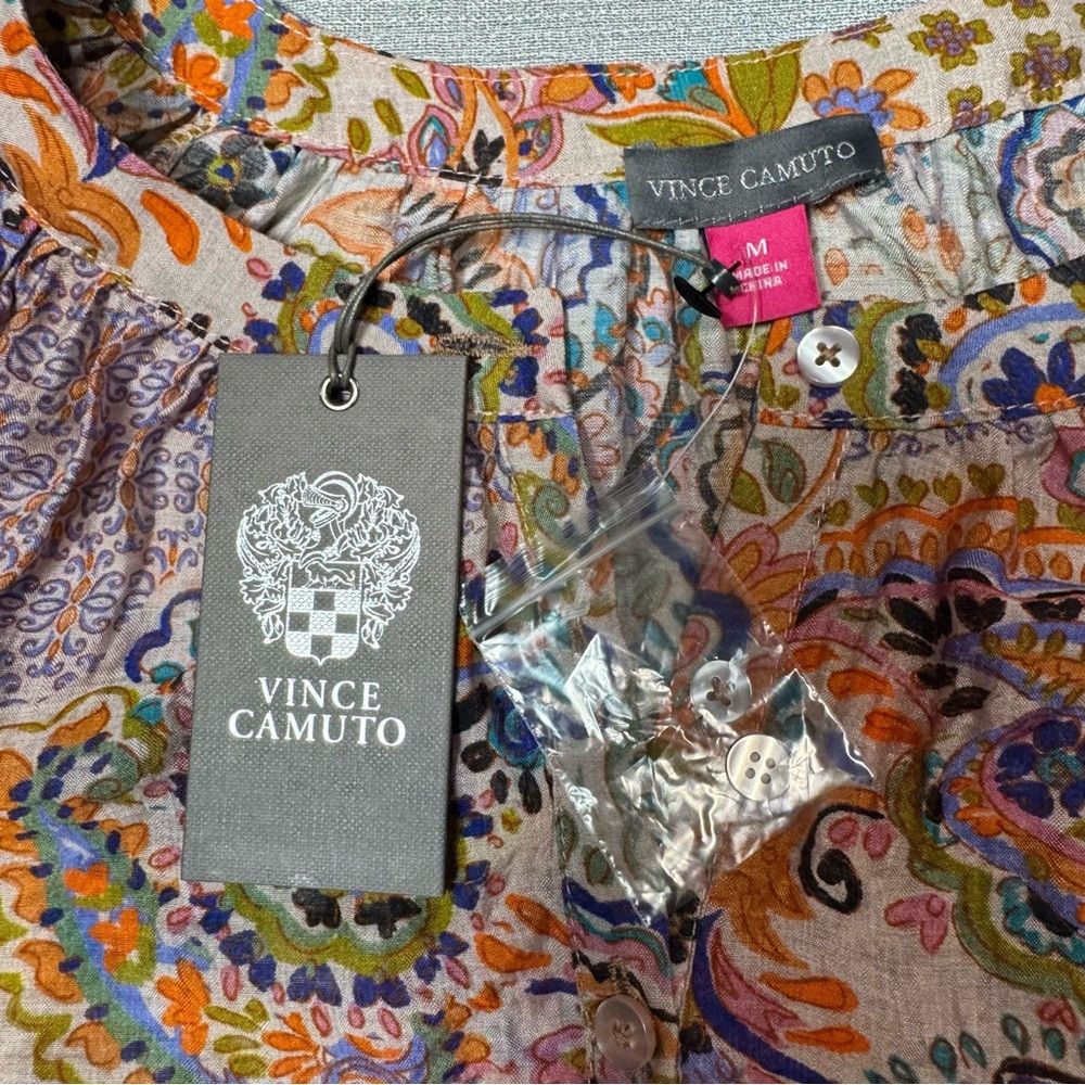 Vince Camuto NWT New Vince Camuto Floral Rayon Henley Blouse Size M Size M / US 6-8 / IT 42-44 - 6 Thumbnail