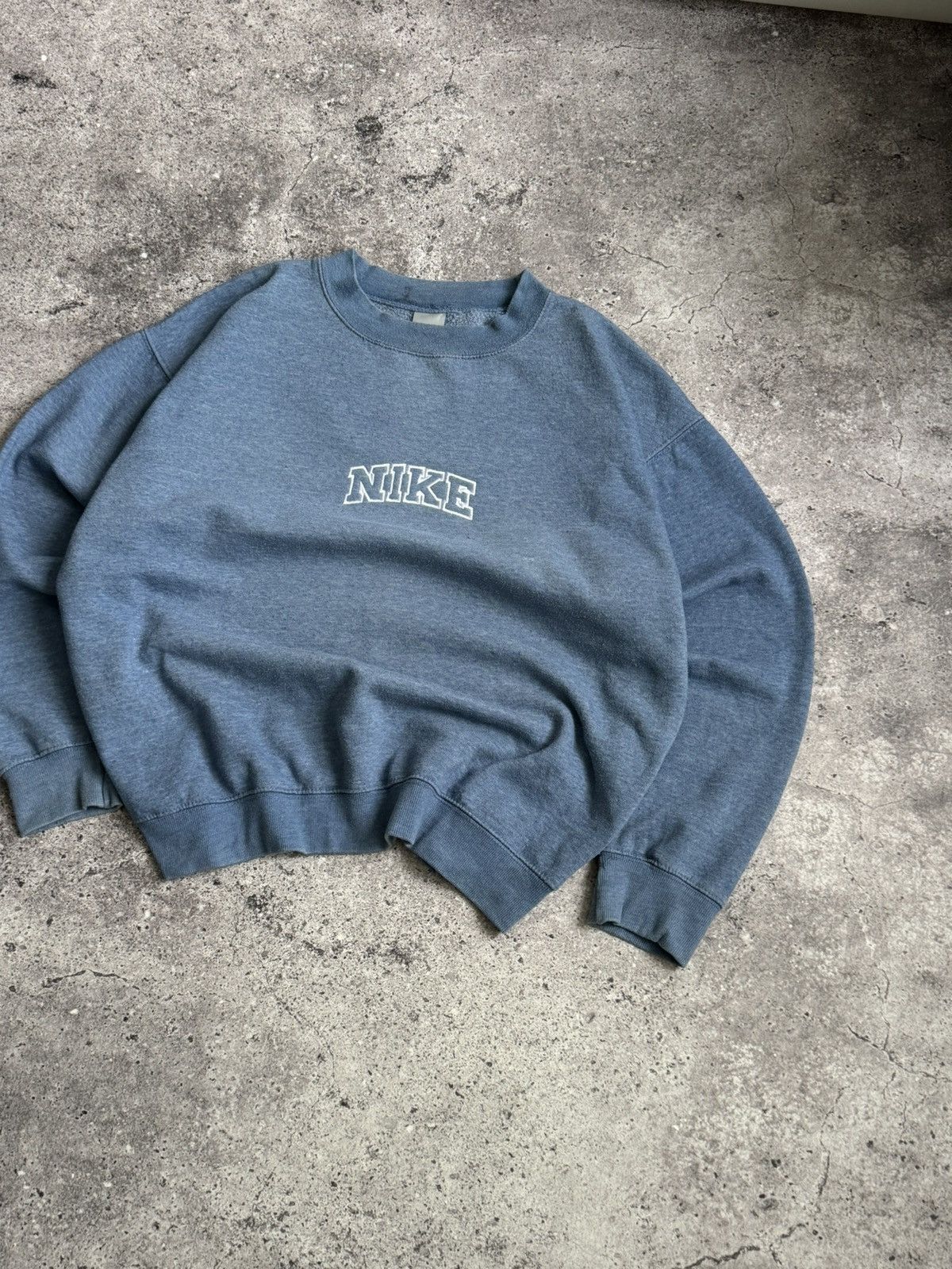 Nike × Vintage Vintage Nike oversized center logo Y2K sweatshirt Size US XL / EU 56 / 4 - 4 Thumbnail