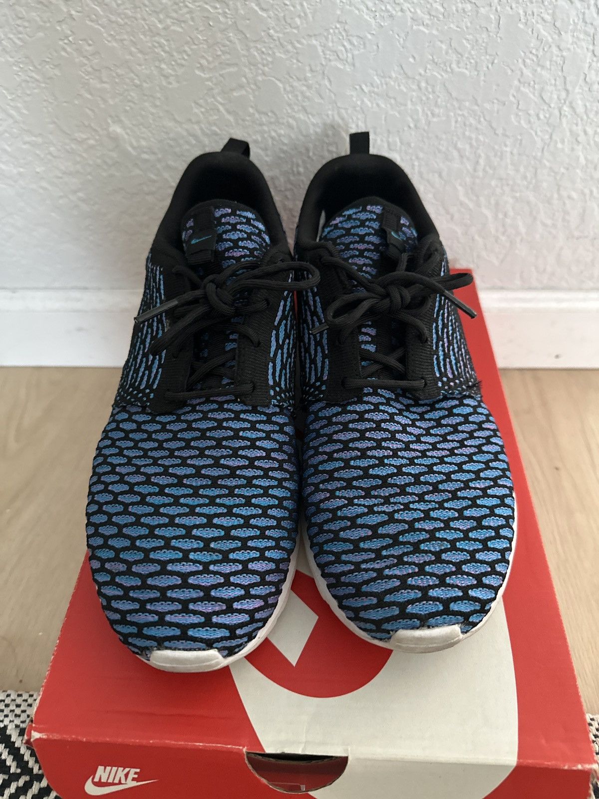 Nike Nike Flyknit Rosherun size 10 Size US 10 / EU 43 - 6 Thumbnail