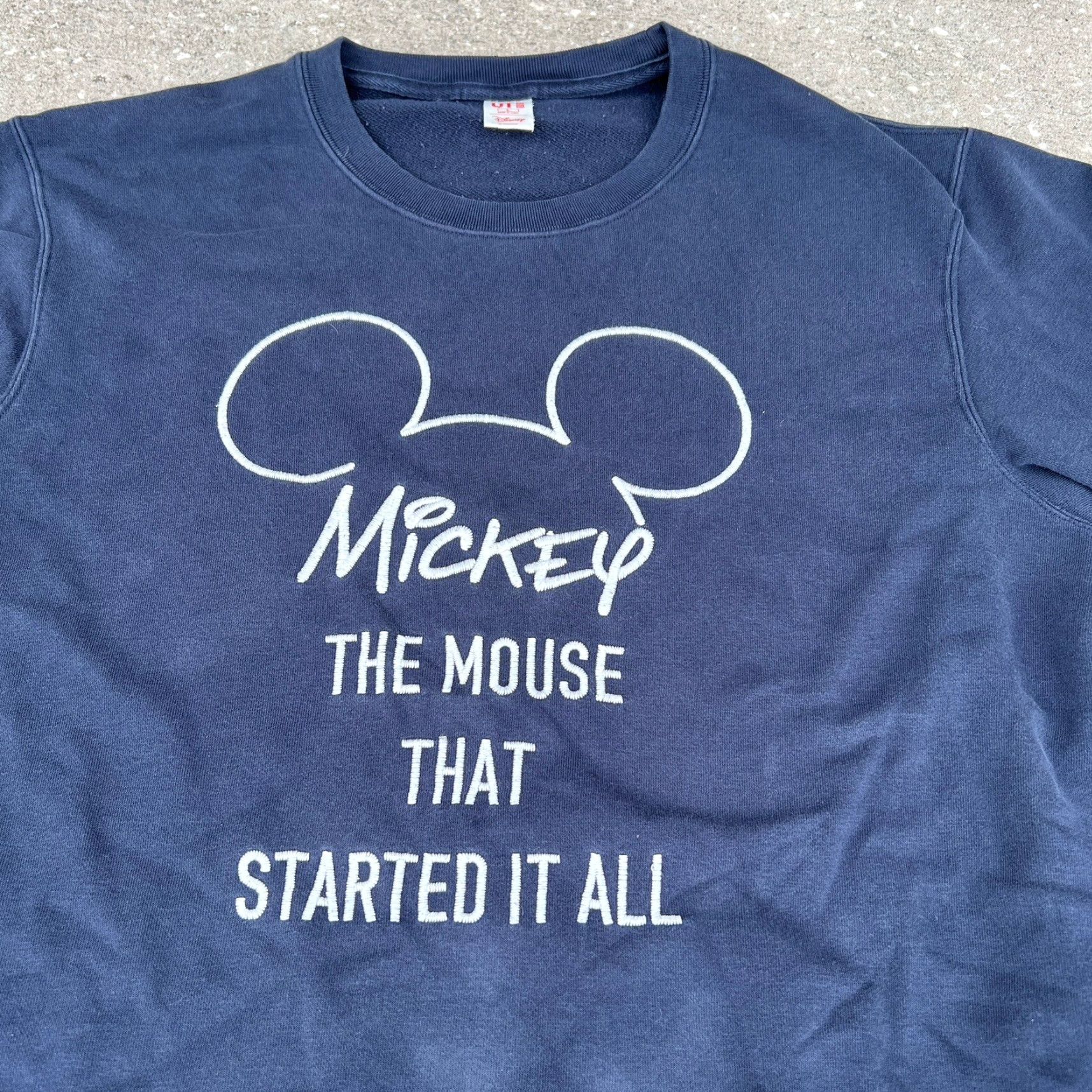 Disney VINTAGE Disney Mickey Mouse Sweatshirt Long Sleeve Crew Neck Pullover Unisex Adults Blue 90s Casual Size L / US 10 / IT 46 - 2 Thumbnail
