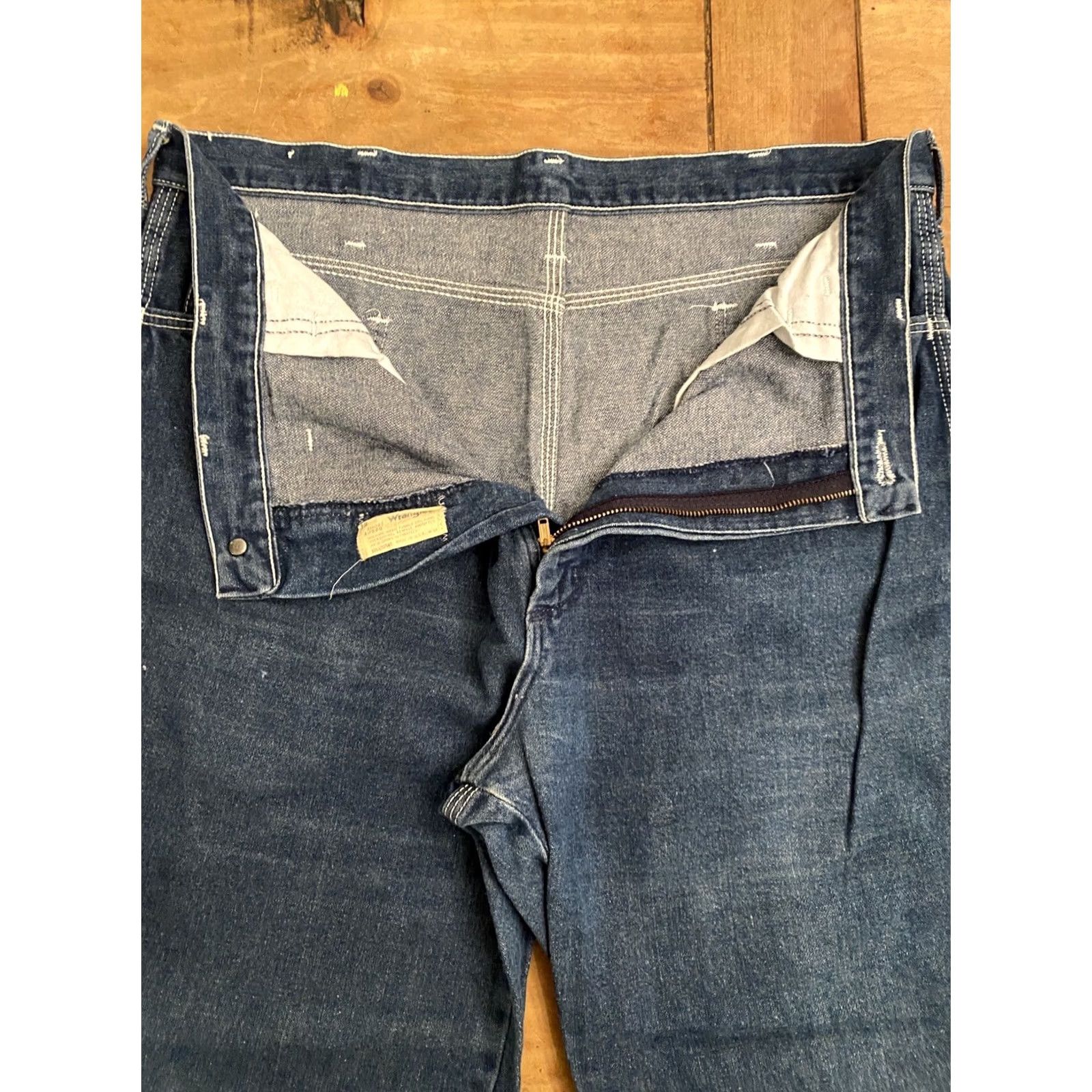 Wrangler VINTAGE Wranglers Jeans 1J520 1DLL005AW 38x30 Jeans Men 38 Blue Straight Mens Size US 38 / EU 54 - 4 Thumbnail