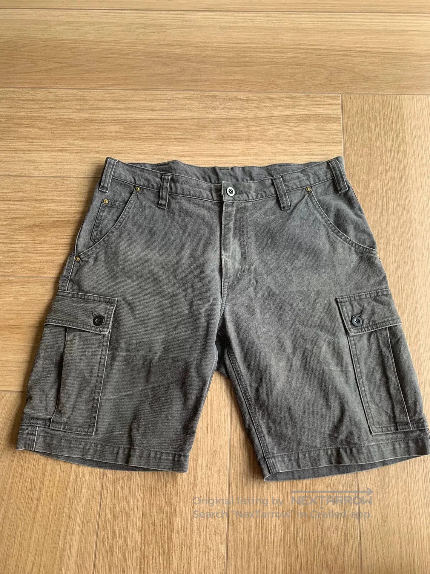 Iron Heart iron heart cargo shorts in charcoal color. Size US 36 / EU 52 - 1 Thumbnail