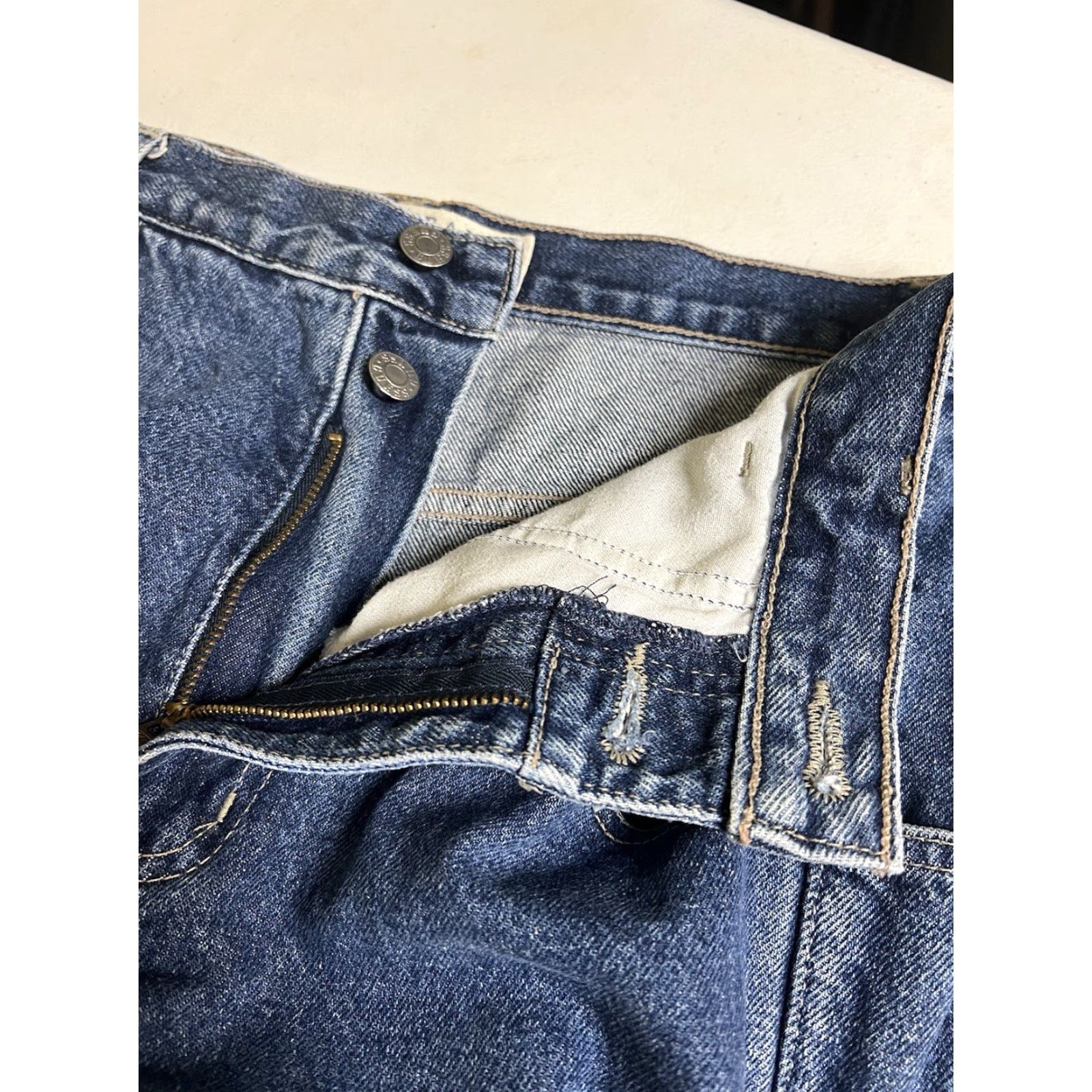 Guess VINTAGE Guess Jeans Mens 31x31 Tapered Cotton Blue Denim 10075-30 7 Pocket Jeans Size US 31 - 7 Thumbnail