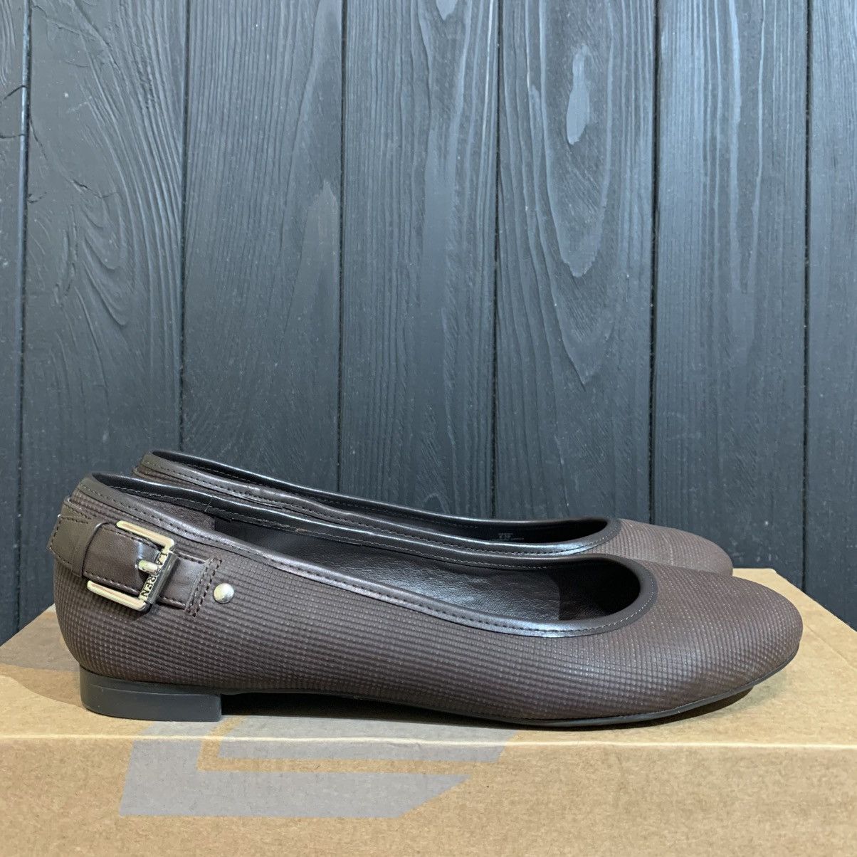 Ralph Lauren Ralph Lauren Leather Brown Flats Size 36.5 EU 6.5B Size US 6.5 / IT 36.5 - 1 Thumbnail