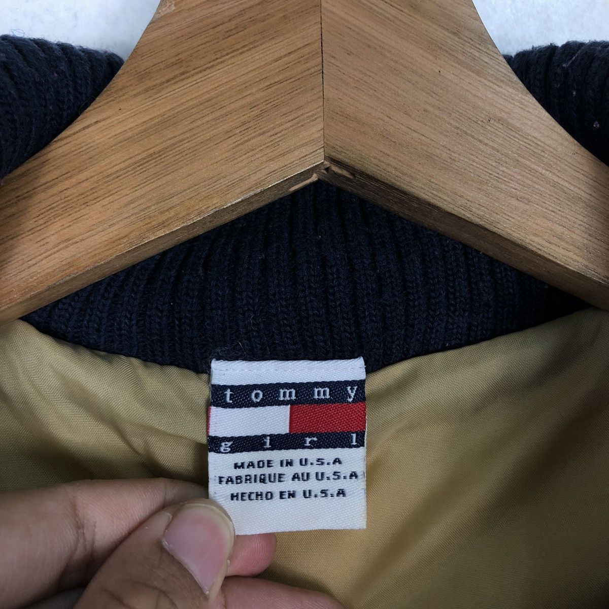 Japanese Brand 🔥Vtg Cropped Bomber Jacket Tommy Hilfiger Girl Size US M / EU 48-50 / 2 - 16 Thumbnail