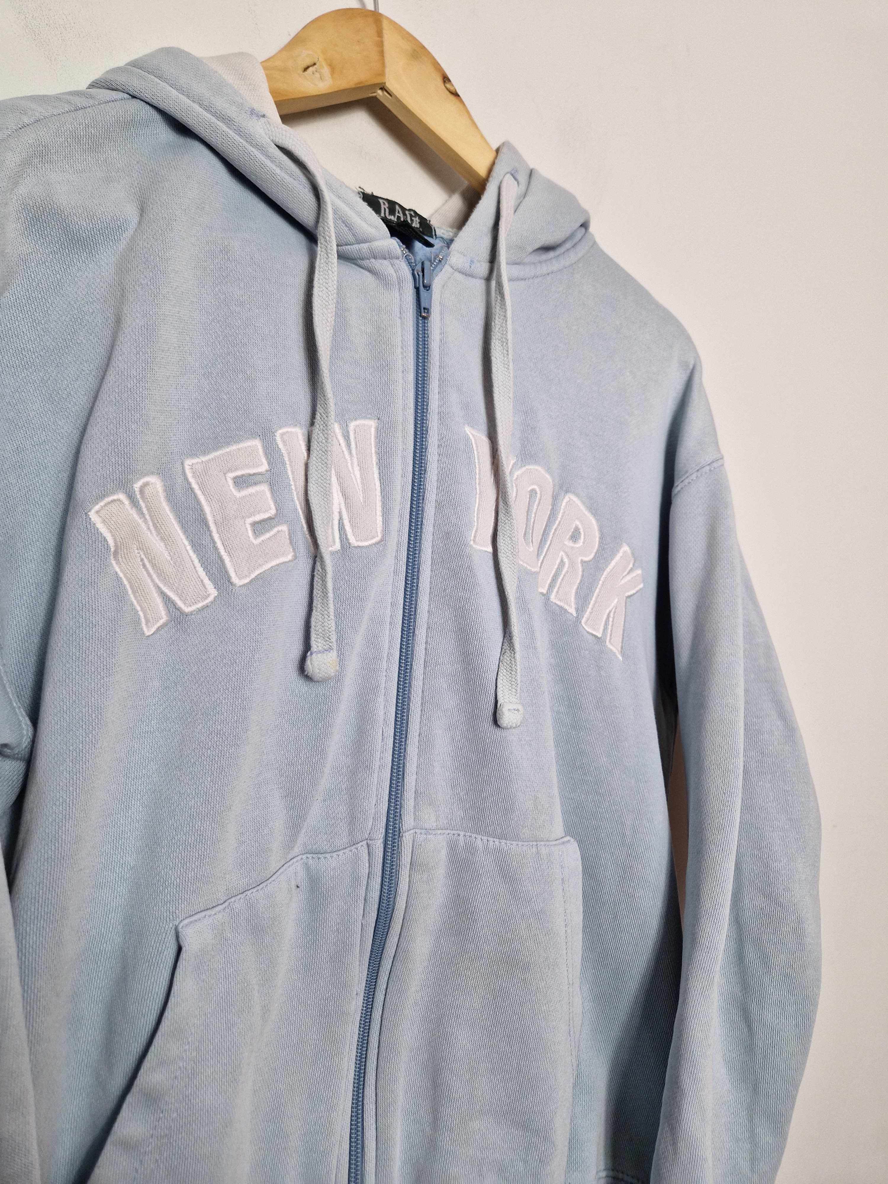 Vintage vintage boxy baby blue New York y2k hoodie Size US L / EU 52-54 / 3 - 4 Thumbnail