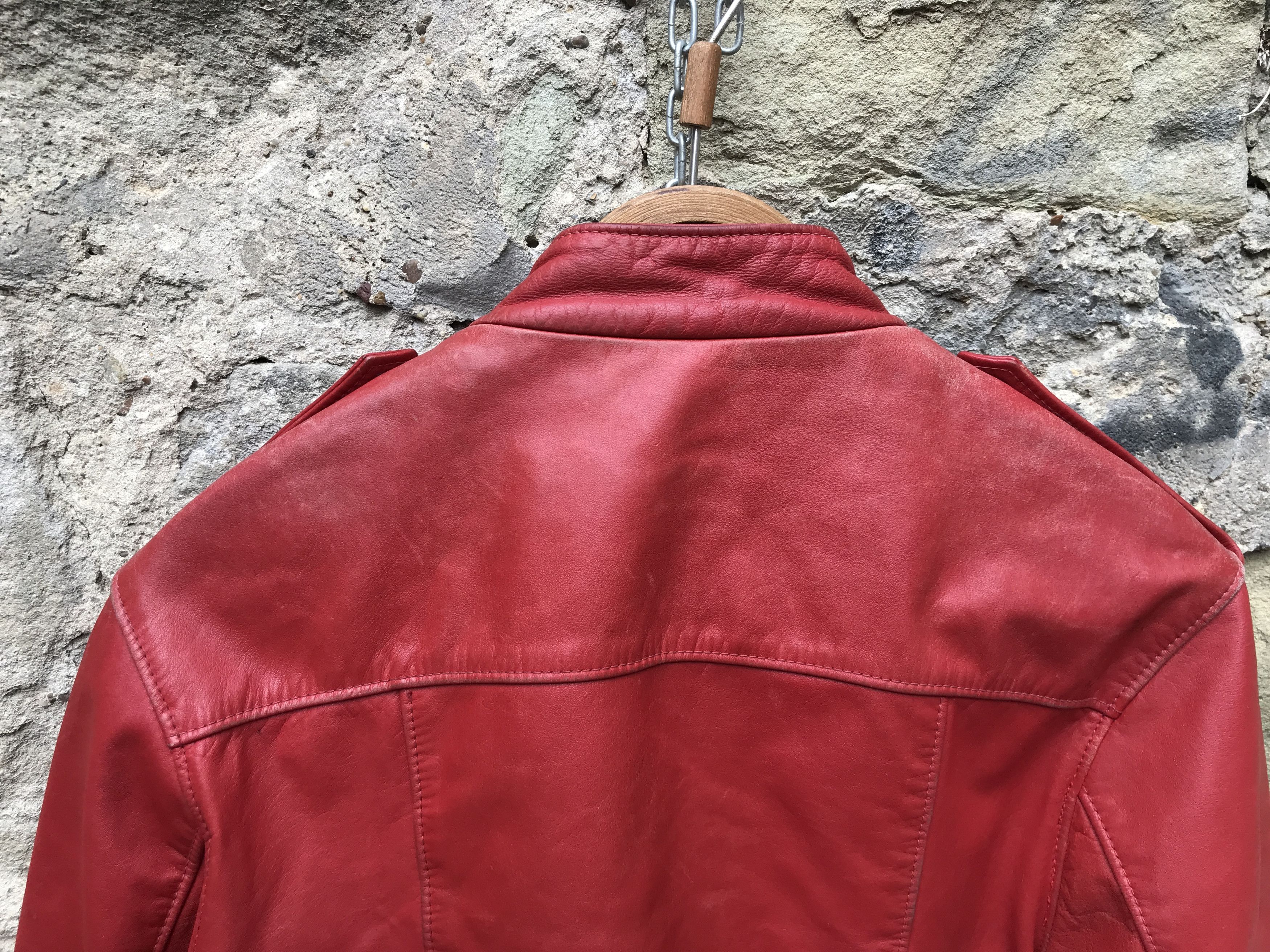 Vintage Vintage 80s Red Distressed Leather Motorcycle Bomber Jacket Size US XS / EU 42 / 0 - 10 Thumbnail
