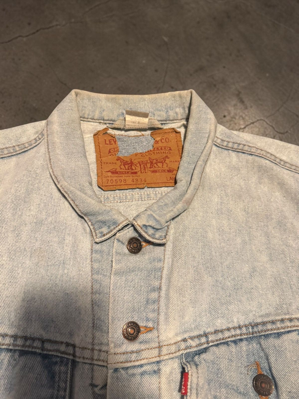 Levi's Vintage Levi's Distressed Thrashed Jacket Size US L / EU 52-54 / 3 - 3 Thumbnail