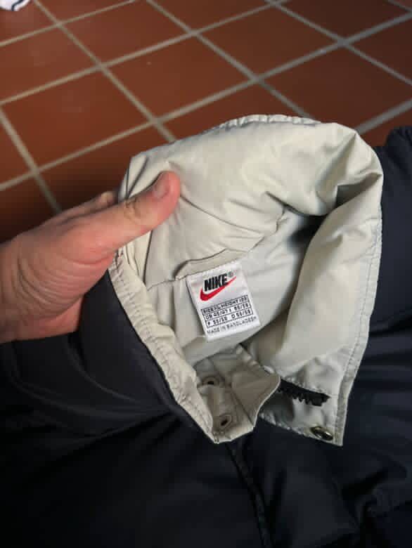 Nike 90s Vintage Nike Big Logo Down Puffer Jacket Size US XL / EU 56 / 4 - 14 Thumbnail