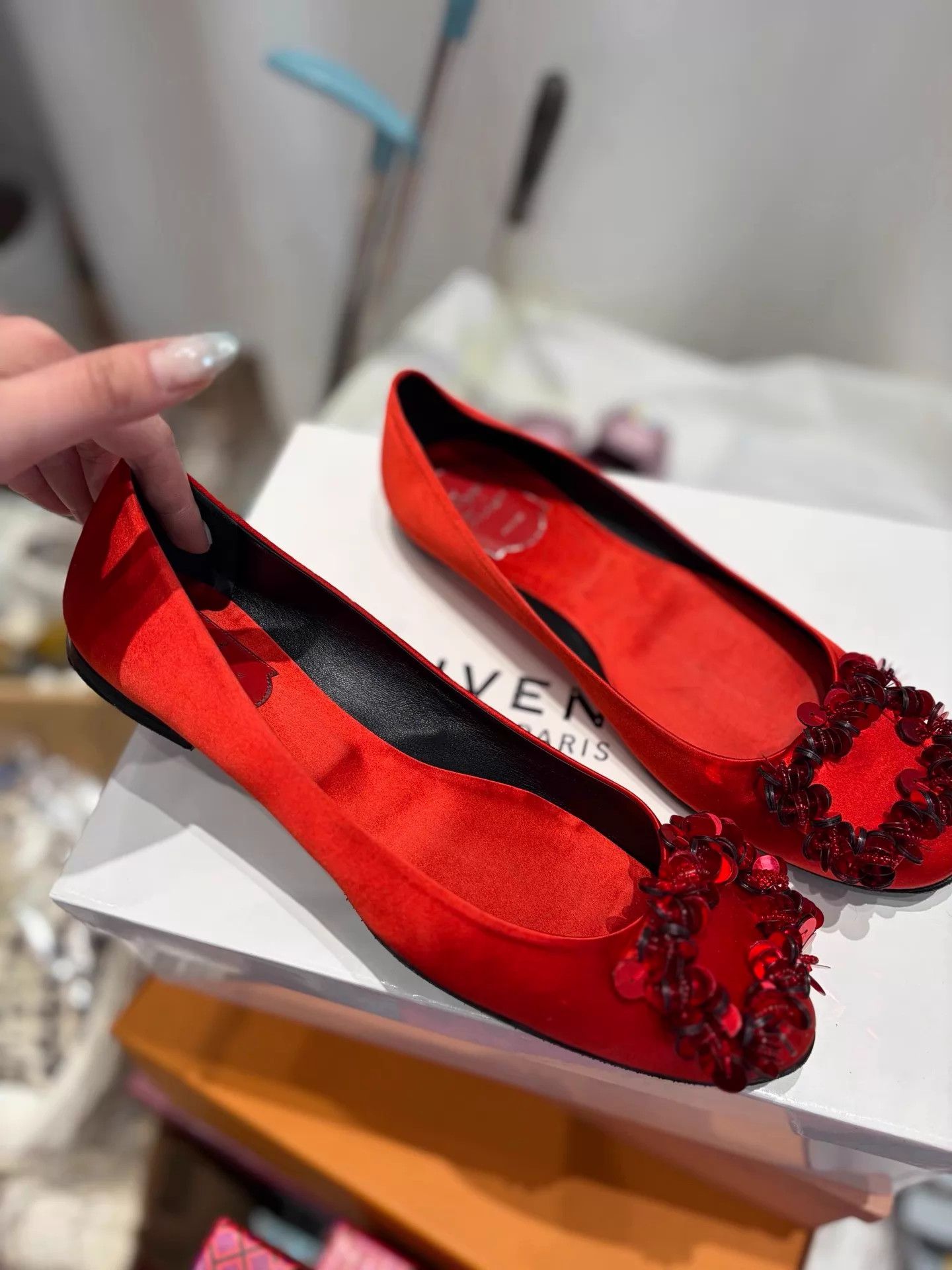 Roger Vivier RV Red Satin Sequin Buckle Flat Pump 99 New 39 Size US 8.5 / IT 38.5 - 3 Thumbnail