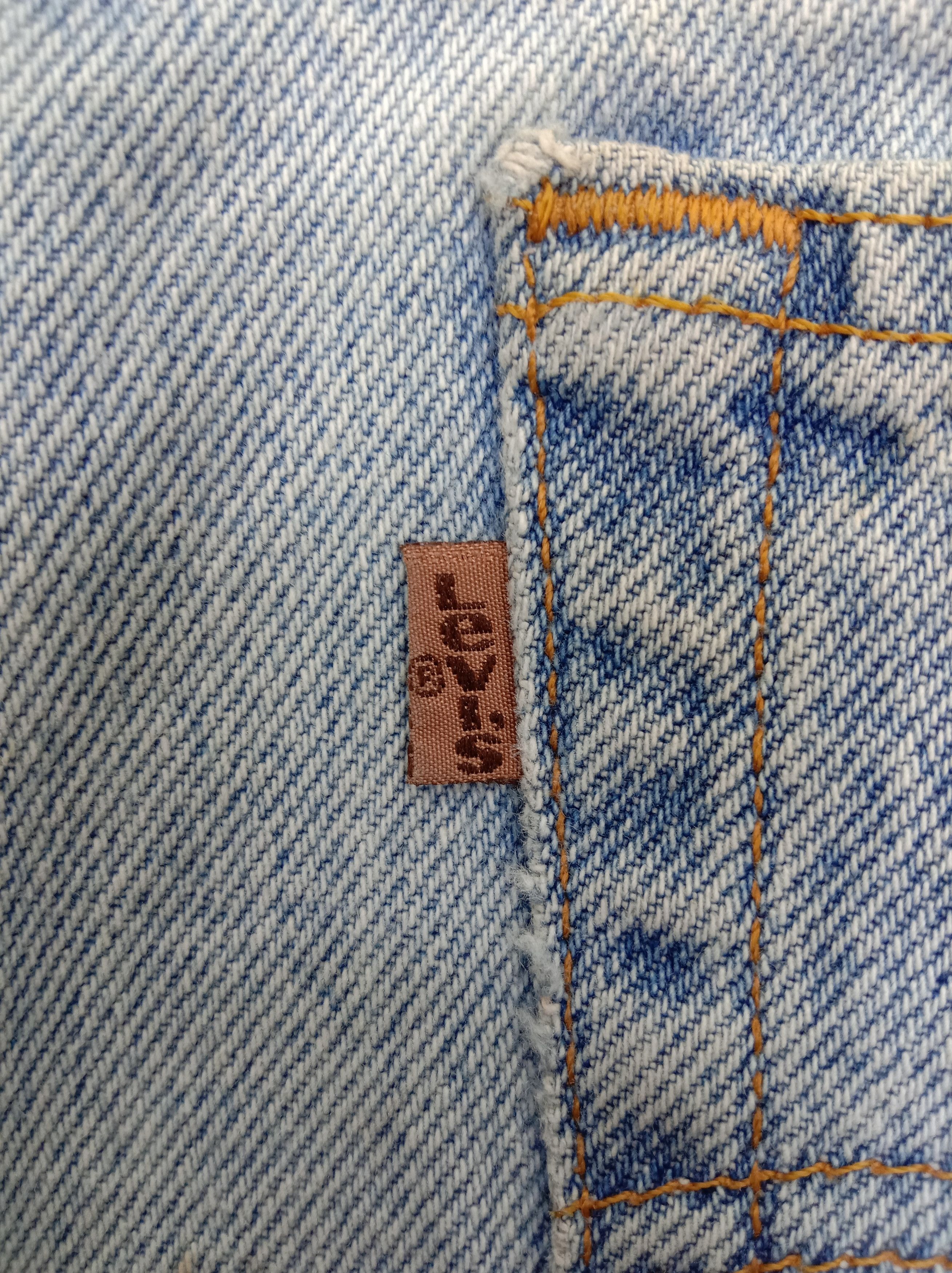 Levi's Vintage 90s Levi's 540 Jeans Light Wash Relaxed Fit Denim Size US 35 - 11 Thumbnail