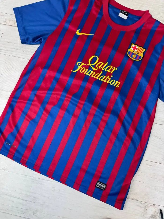 Nike Nike FC Barcelona 2011 2012 Messi #10 Home Shirt Jersey Size US L / EU 52-54 / 3 - 4 Thumbnail