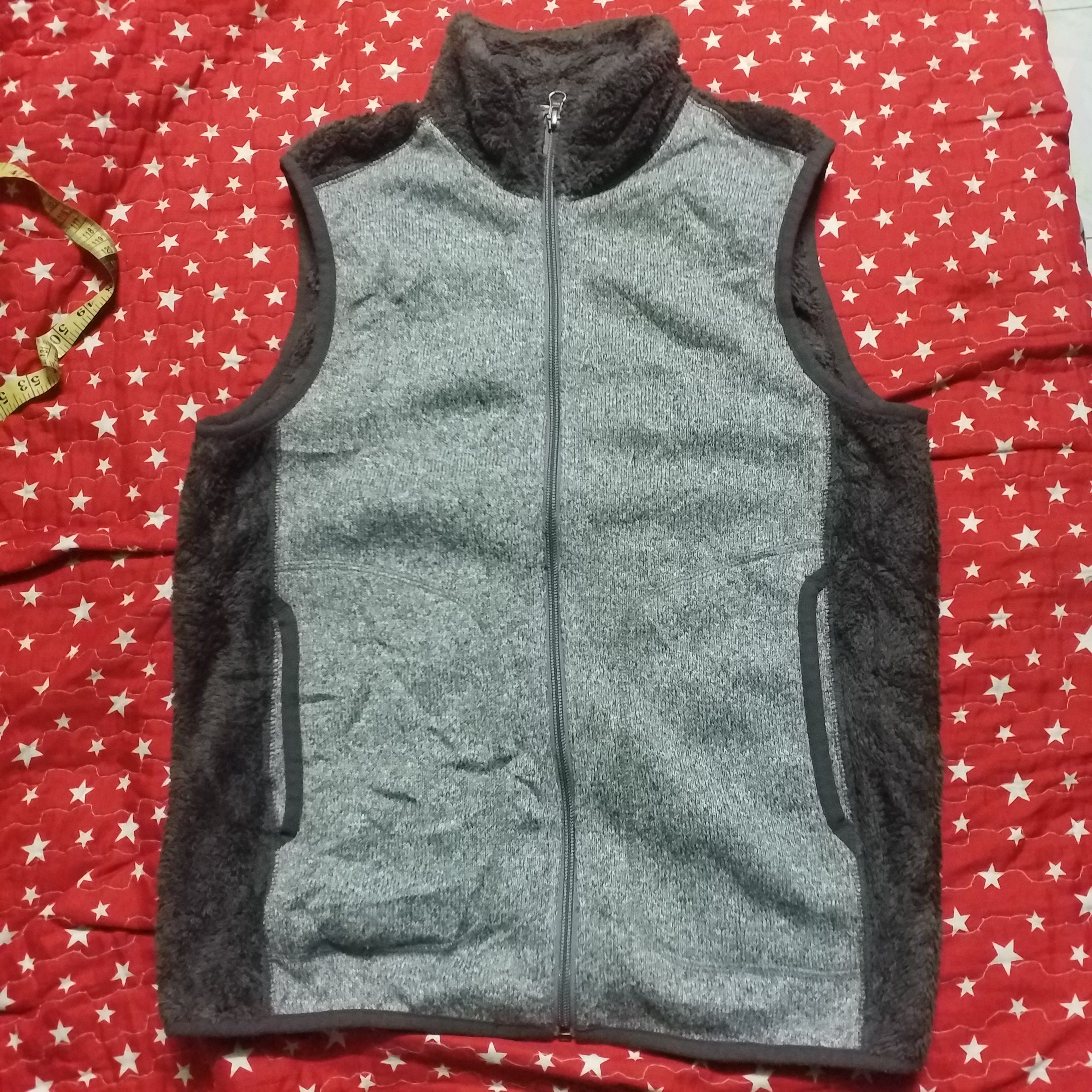 Uniqlo VEST TANK TOP UNIQLO 2 TONE COLOUR Size M / US 6-8 / IT 42-44 - 1 Thumbnail