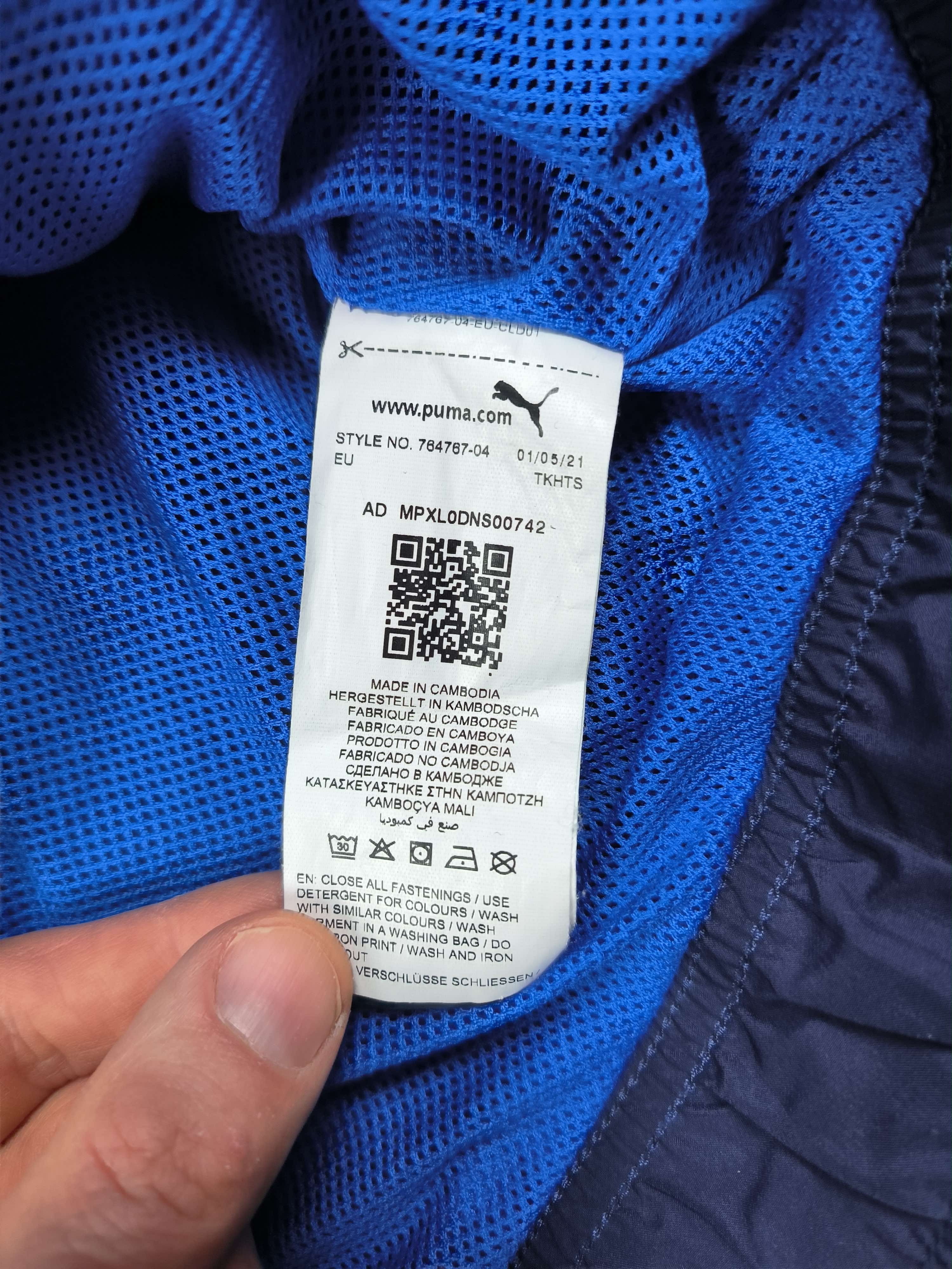 Puma Italy 2021-22 Puma football track top size M Size US M / EU 48-50 / 2 - 8 Thumbnail