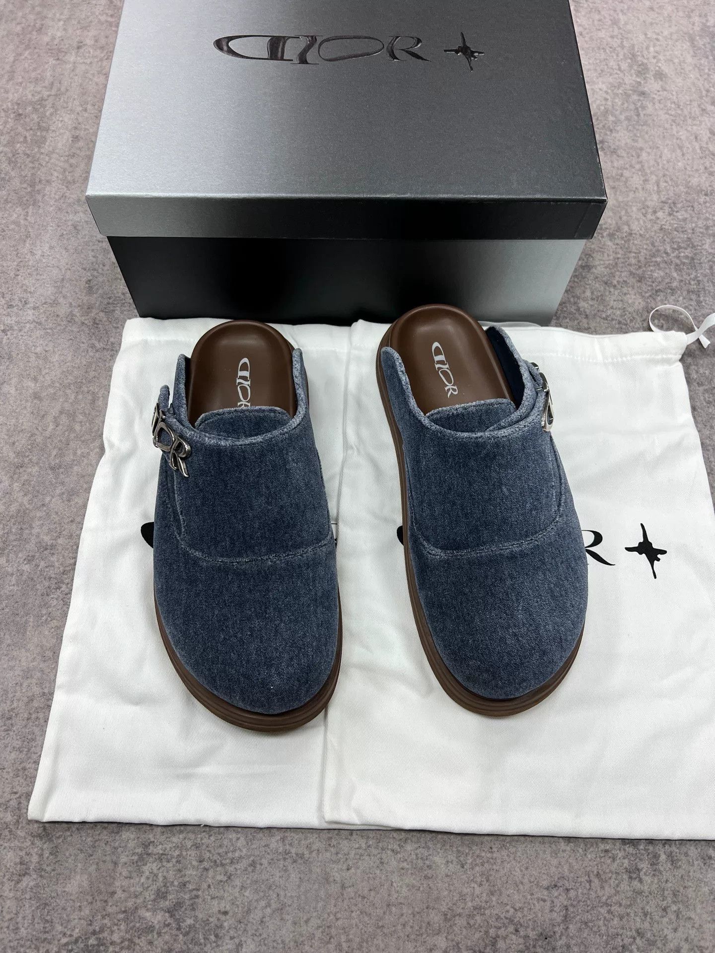Dior Dior New Style Bergen Clogs Size US 10.5 / EU 43-44 - 1 Thumbnail