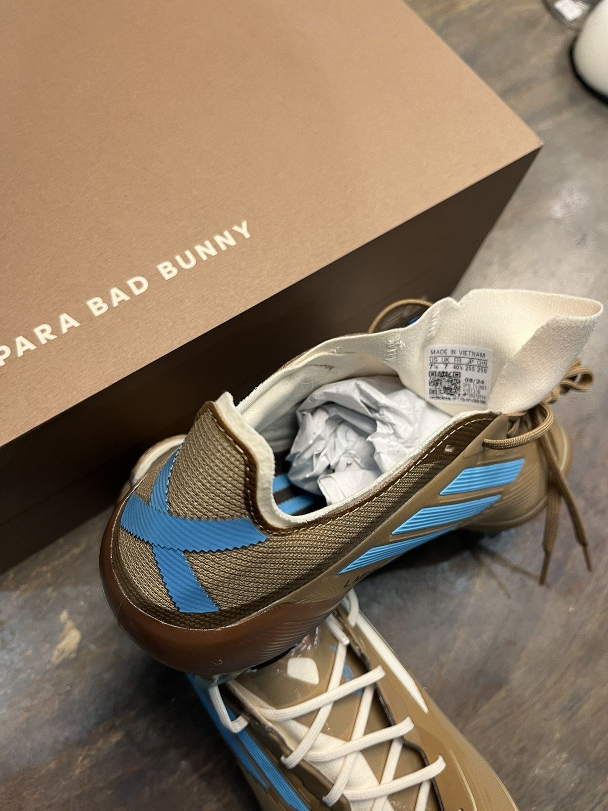 Adidas F50 ELITE MESSI & BAD BUNNY FIRM GROUND BOOTS Size US 7.5 / EU 40-41 - 4 Thumbnail