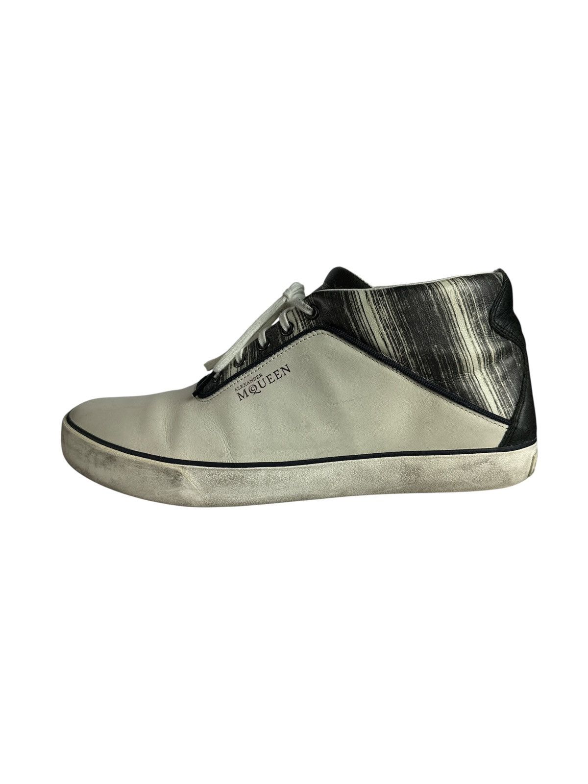Alexander McQueen × Puma Alexander McQueen x PUMA Mid II Prin Sneakers US 11 Size US 11 / EU 44 - 1 Thumbnail