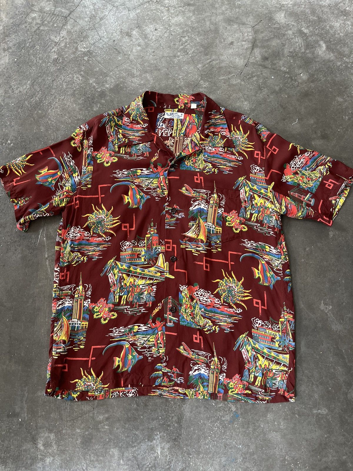 Sun Surf Sun Surf United Airline Hawaii Culture Rayon Hawaiian Button Size US L / EU 52-54 / 3 - 1 Thumbnail