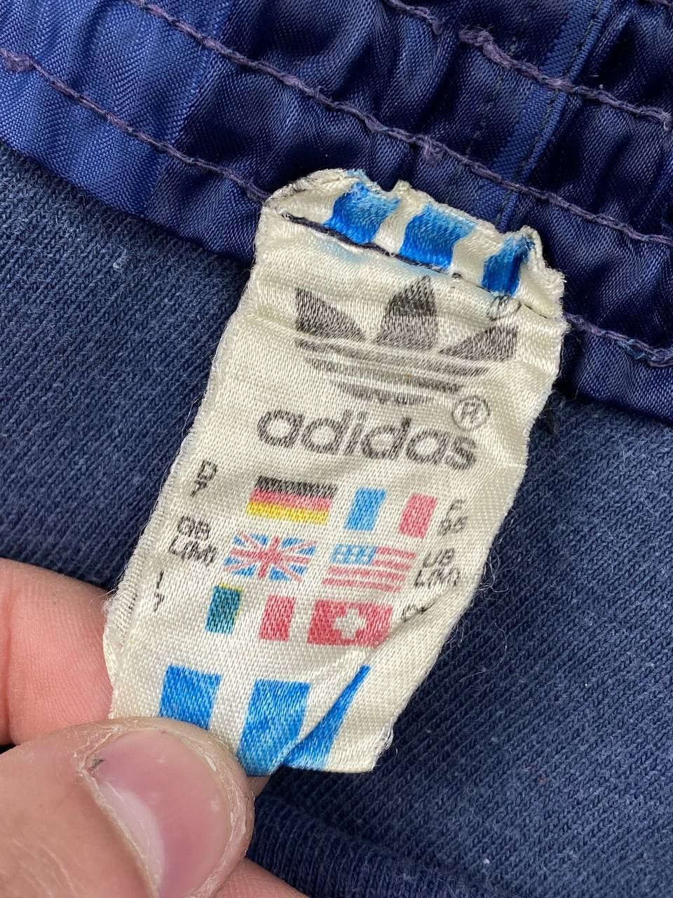 Adidas Vintage Adidas 80s West Germany Nylon Shorts Men Size L Blue Size US 34 / EU 50 - 7 Thumbnail