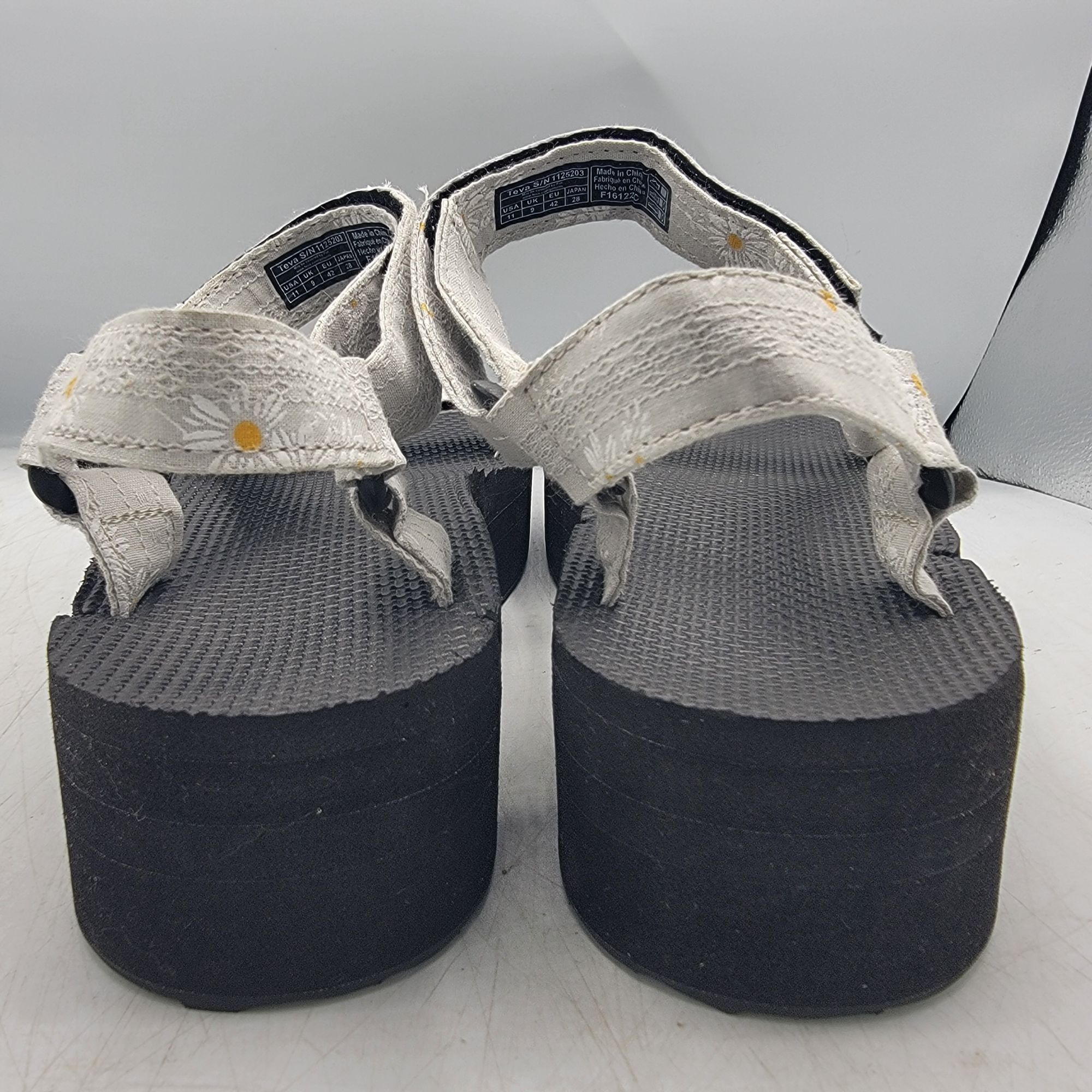 Teva Teva Flatform Universal Gloriosa Womens 11 Platform Floral S Size US 11 / IT 41 - 5 Thumbnail
