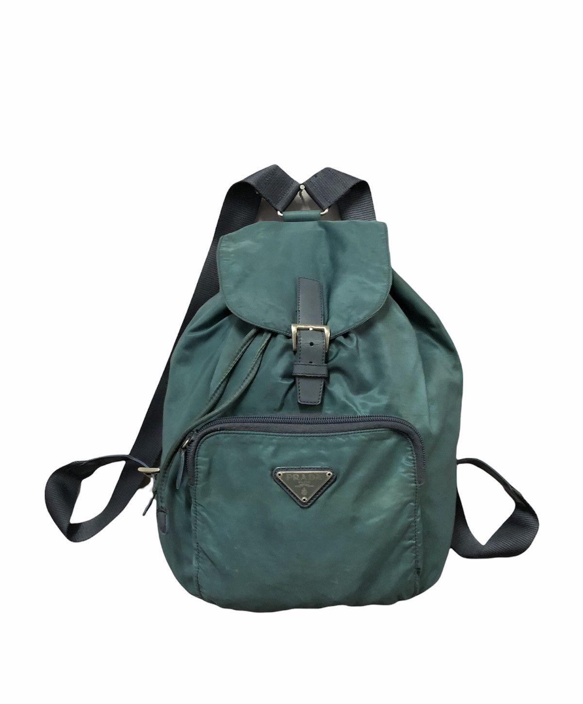 AUTHENTIC PRADA NYLON BACKPACK X VINTAGE