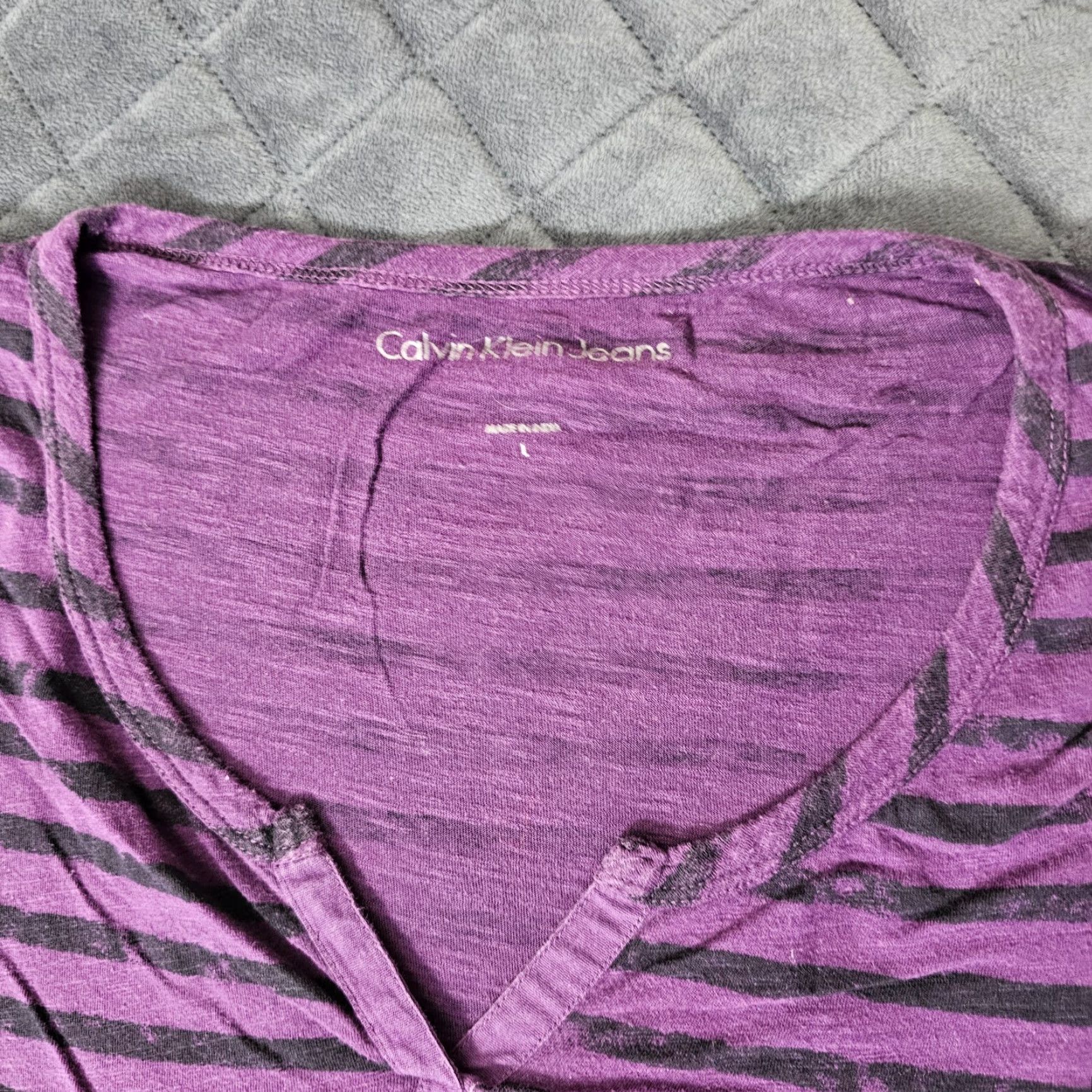 Calvin Klein Calvin Klein Jeans Blouse Women’s V Neck Long Sleeve Purple Stripe Casual Split Size L / US 10 / IT 46 - 2 Thumbnail