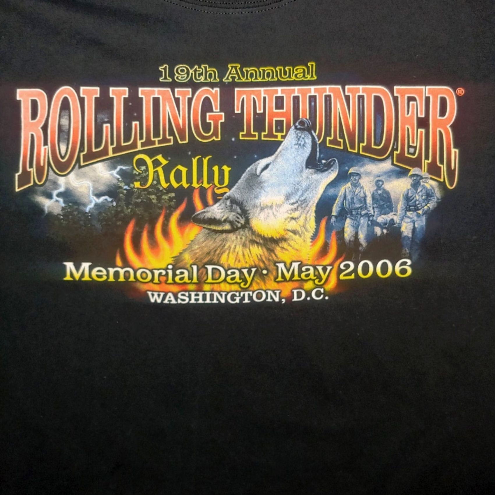 Gildan VINTAGE Rolling Thunder Motorcycle Rally Shirt XL Black Washington DC Wolf Biker Gildan Heavy Cotton T-Shirt Mens Size US XL / EU 56 / 4 - 2 Thumbnail