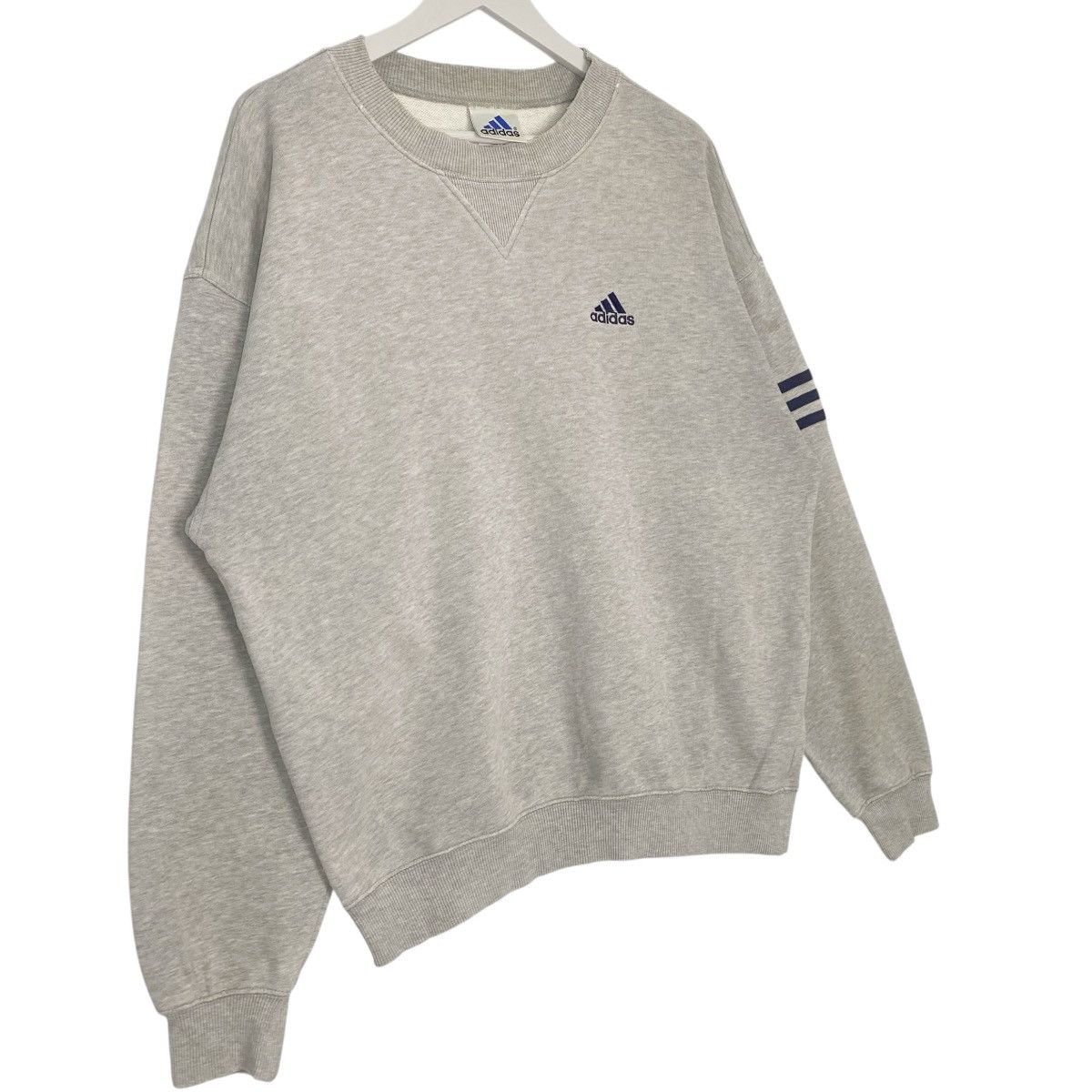 Vintage Vintage Adidas Embroidery Crewneck Sweatshirt Gray Size M Size US M / EU 48-50 / 2 - 3 Thumbnail