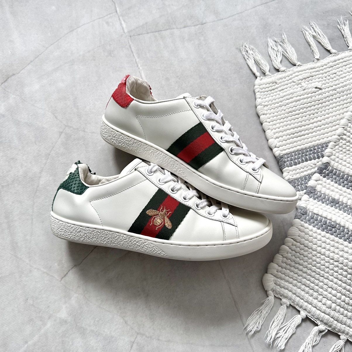 Gucci Gucci Ace Bee Leather Low Sneakers Shoes Size US 6 / IT 36 - 1 Thumbnail