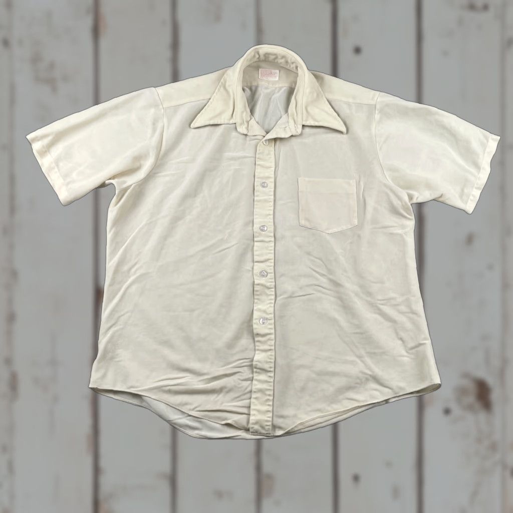 Vintage VINTAGE Montgomery Ward Button-Up Shirt Large Yellow Nylon Pocket Shirt Mens Short Sleeve Button-Up Size US L / EU 52-54 / 3 - 1 Thumbnail