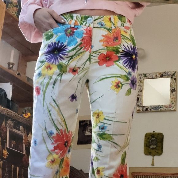 Escada Sport Escada Sport Floral Print White Capris - 28" Waist Size 28" / US 6 / IT 42 - 7 Thumbnail