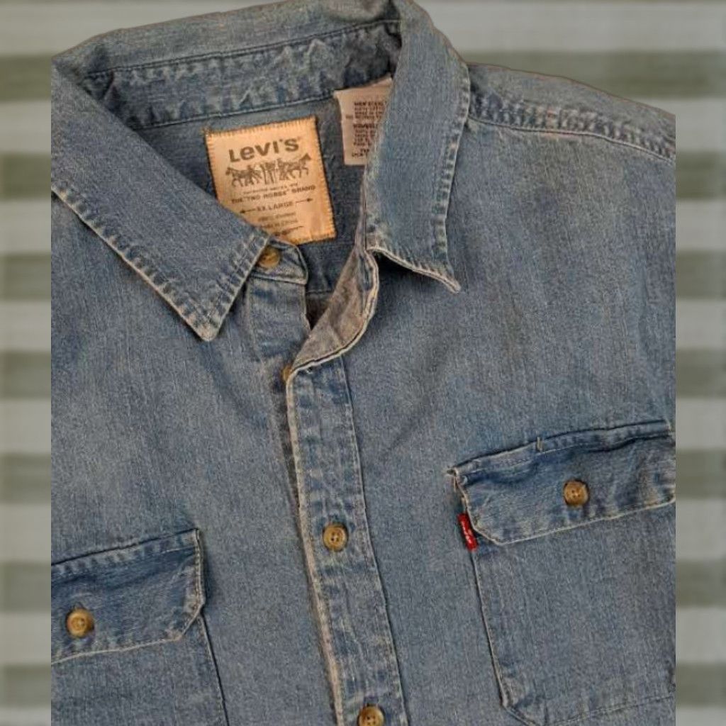 Levi's VINTAGE Levi's Button-Up Shirt Jeans 2XL Men Blue Denim Long Sleeve Horse 30in Pit to Pit EUC Size US XXL / EU 58 / 5 - 1 Thumbnail