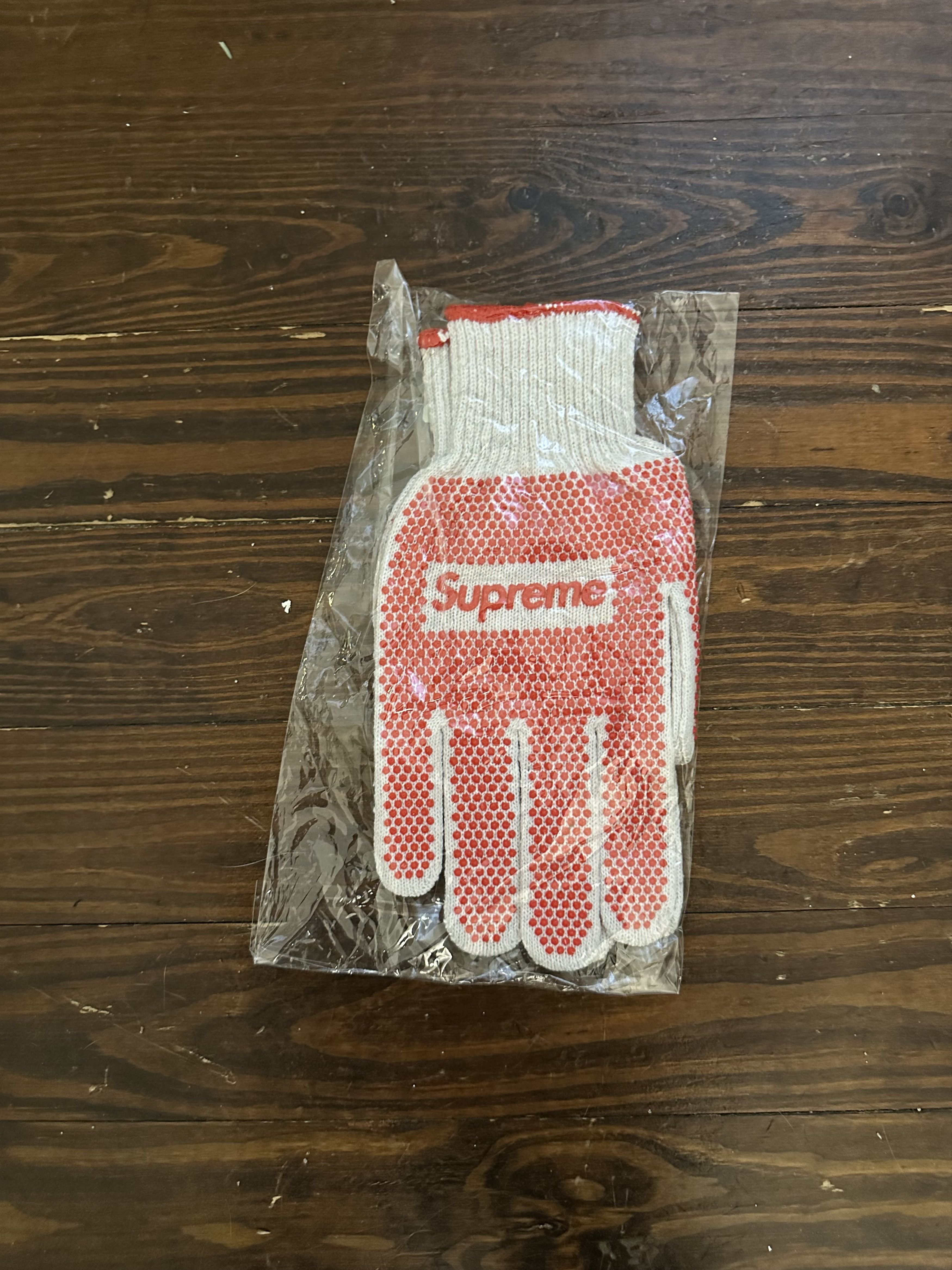 Supreme Supreme x Cinelli Cycling Gloves | Grailed